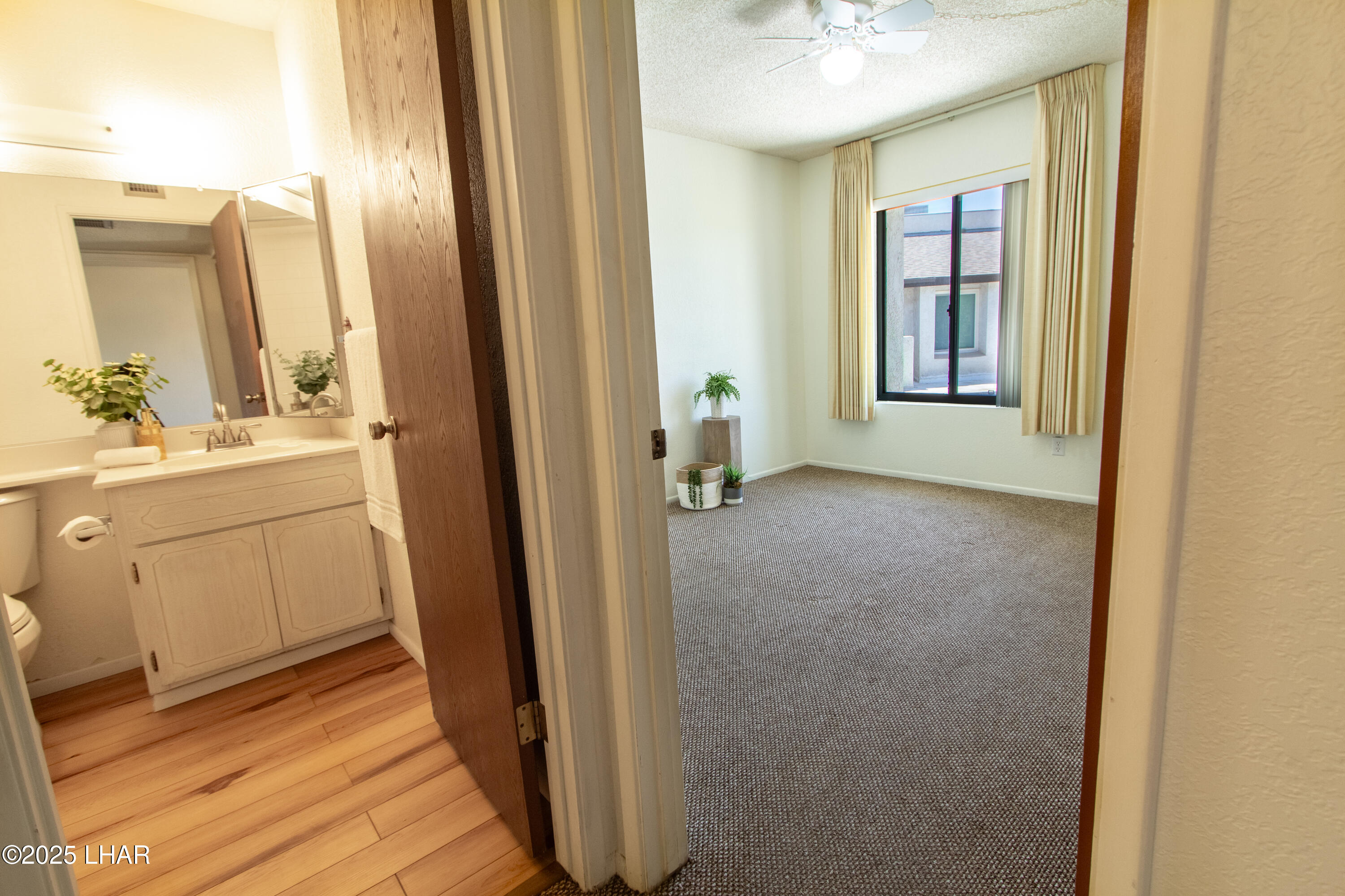 1863 Montana Vista, #B