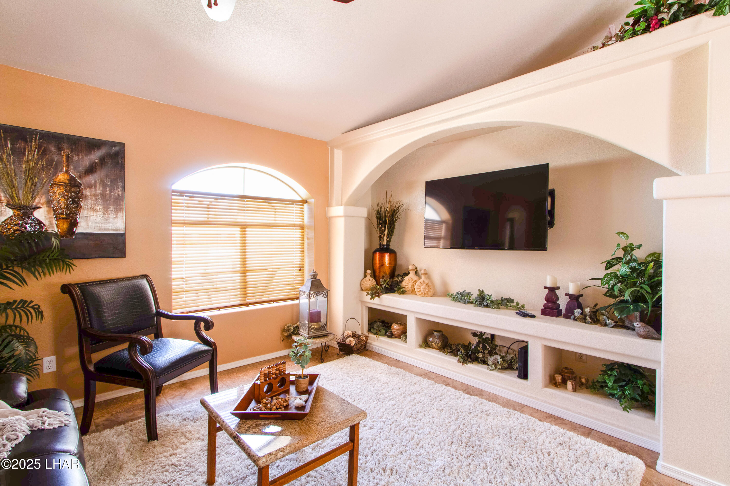 3528 Bluegrass Dr