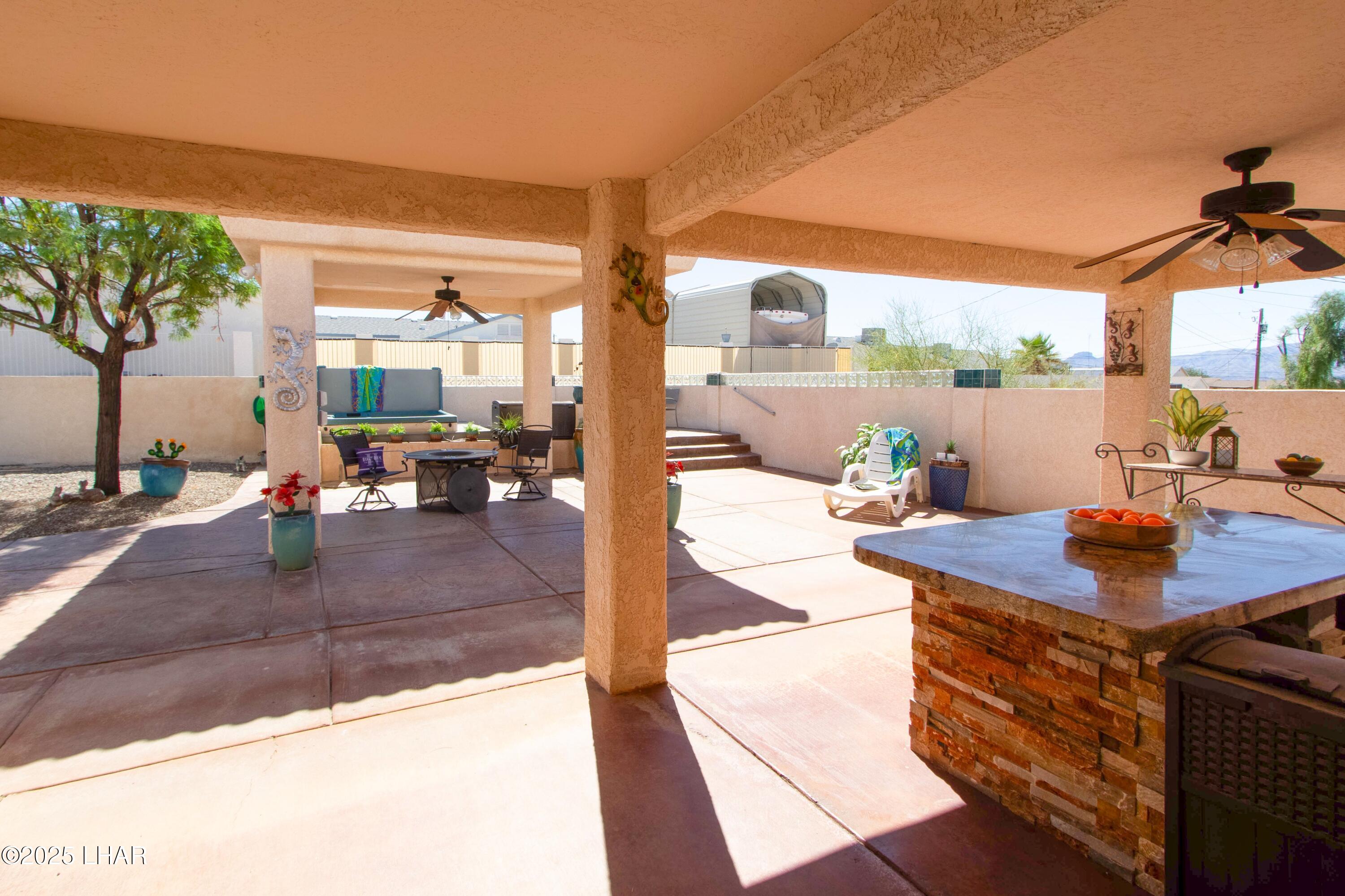 3528 Bluegrass Dr