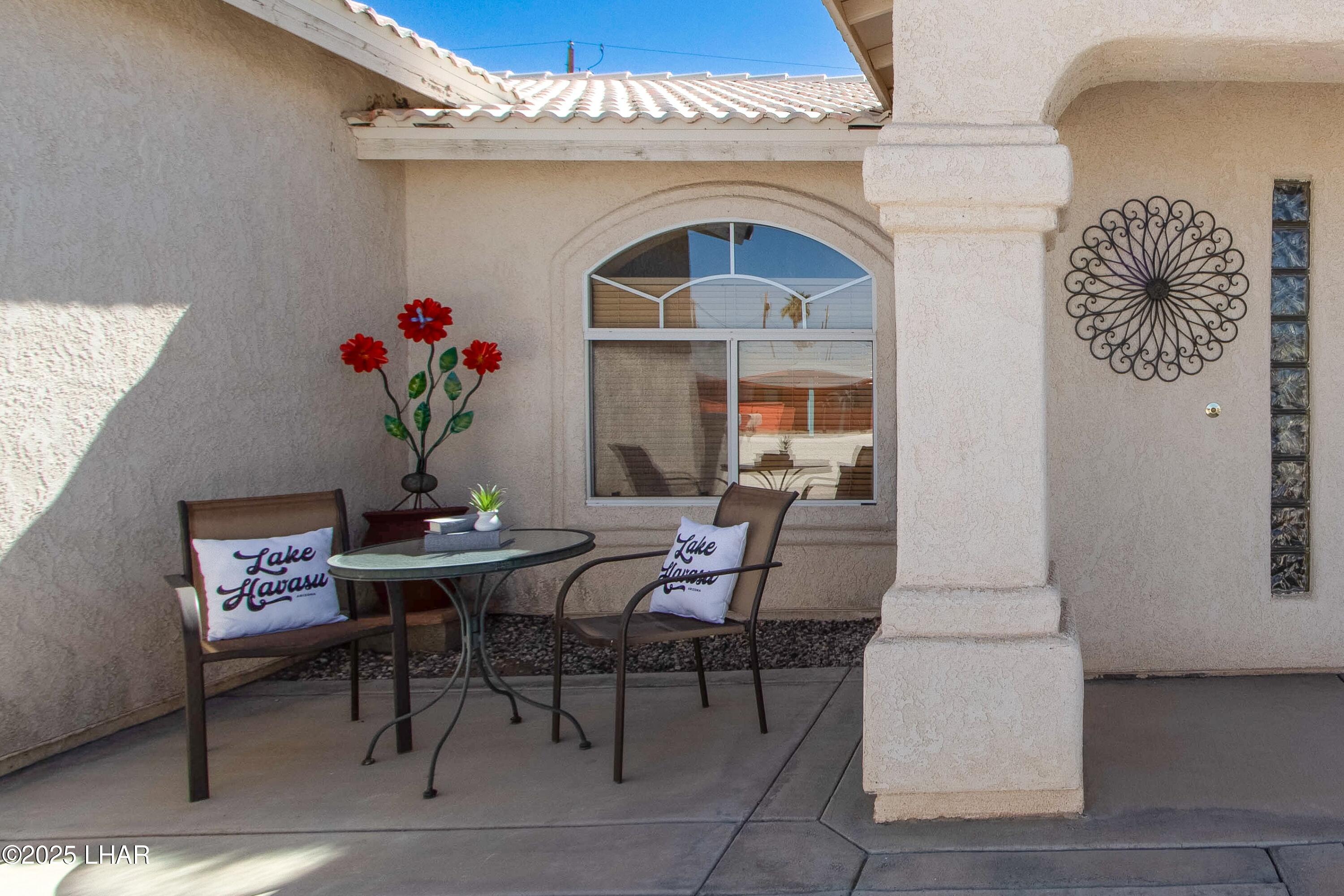 3528 Bluegrass Dr