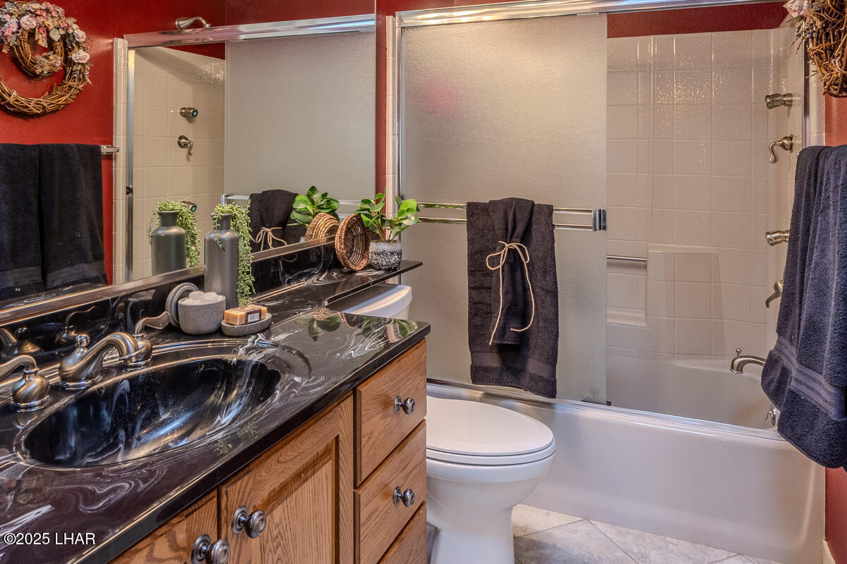 2121 Magnolia Dr, #1