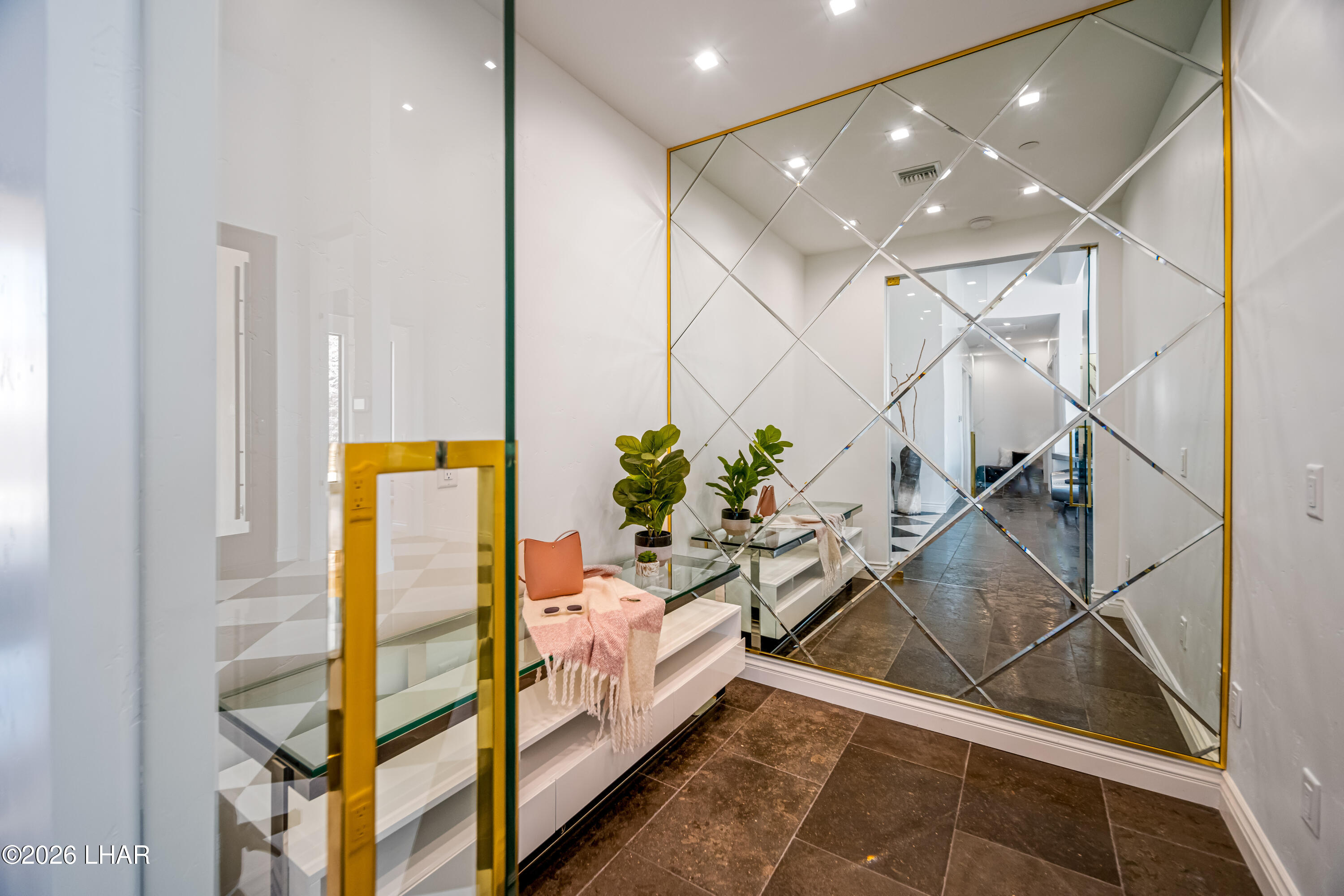 2040 Circula de Hacienda