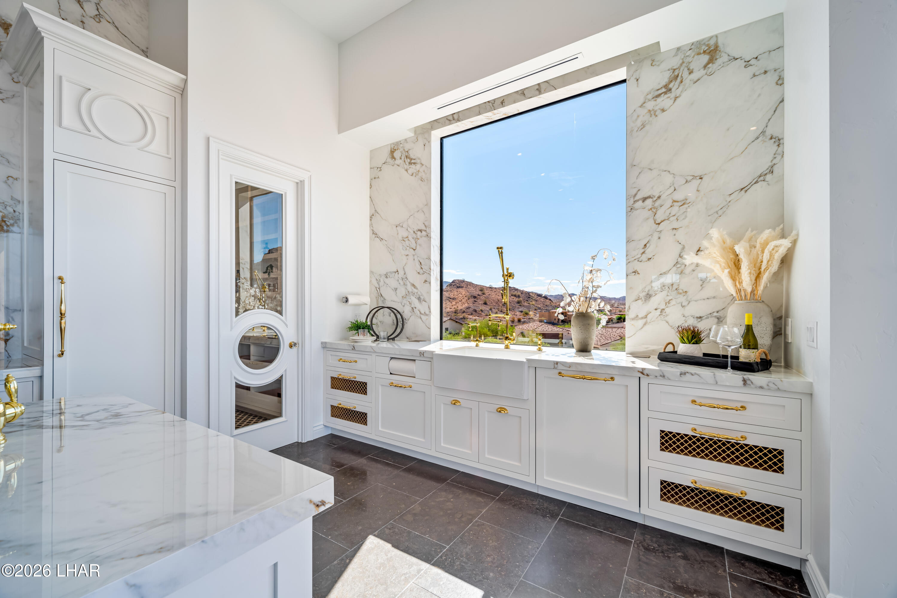 2040 Circula de Hacienda