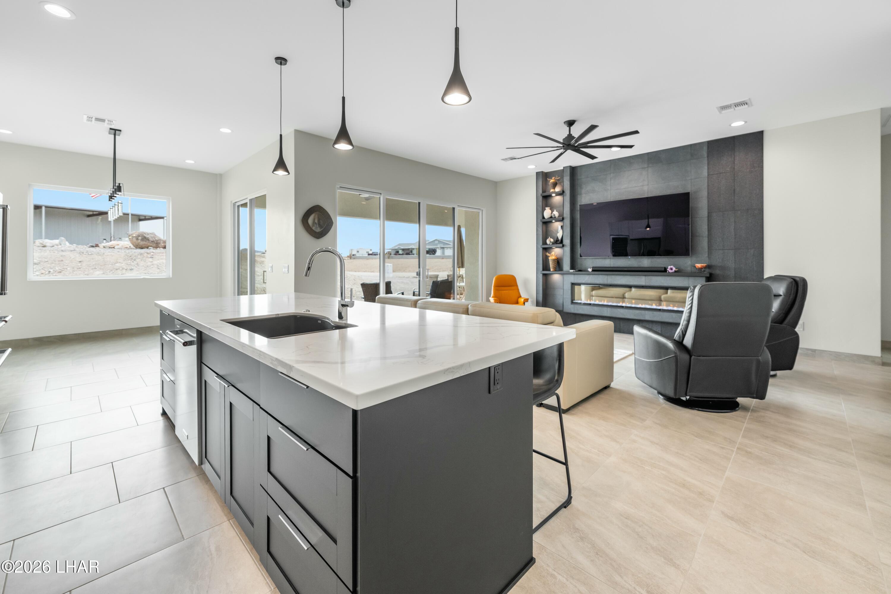 1946 Rv On Your Level Lot