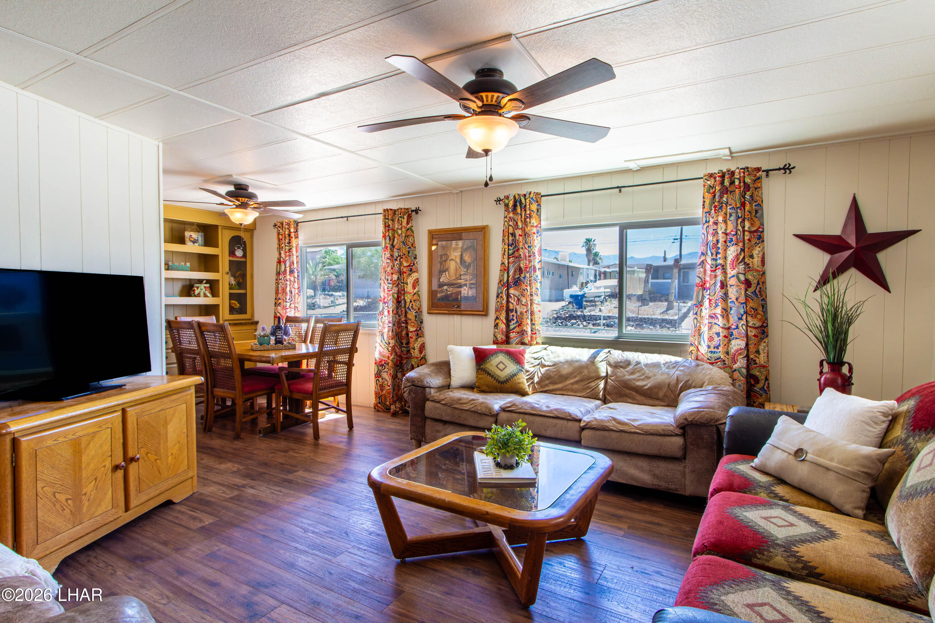3073 Jennie Ln