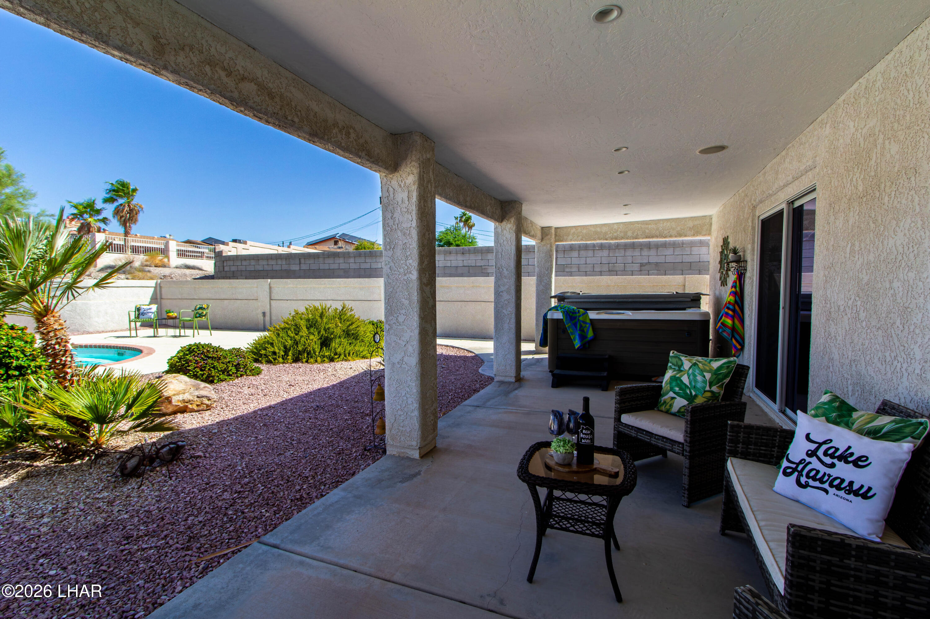 2975 Caravelle Dr