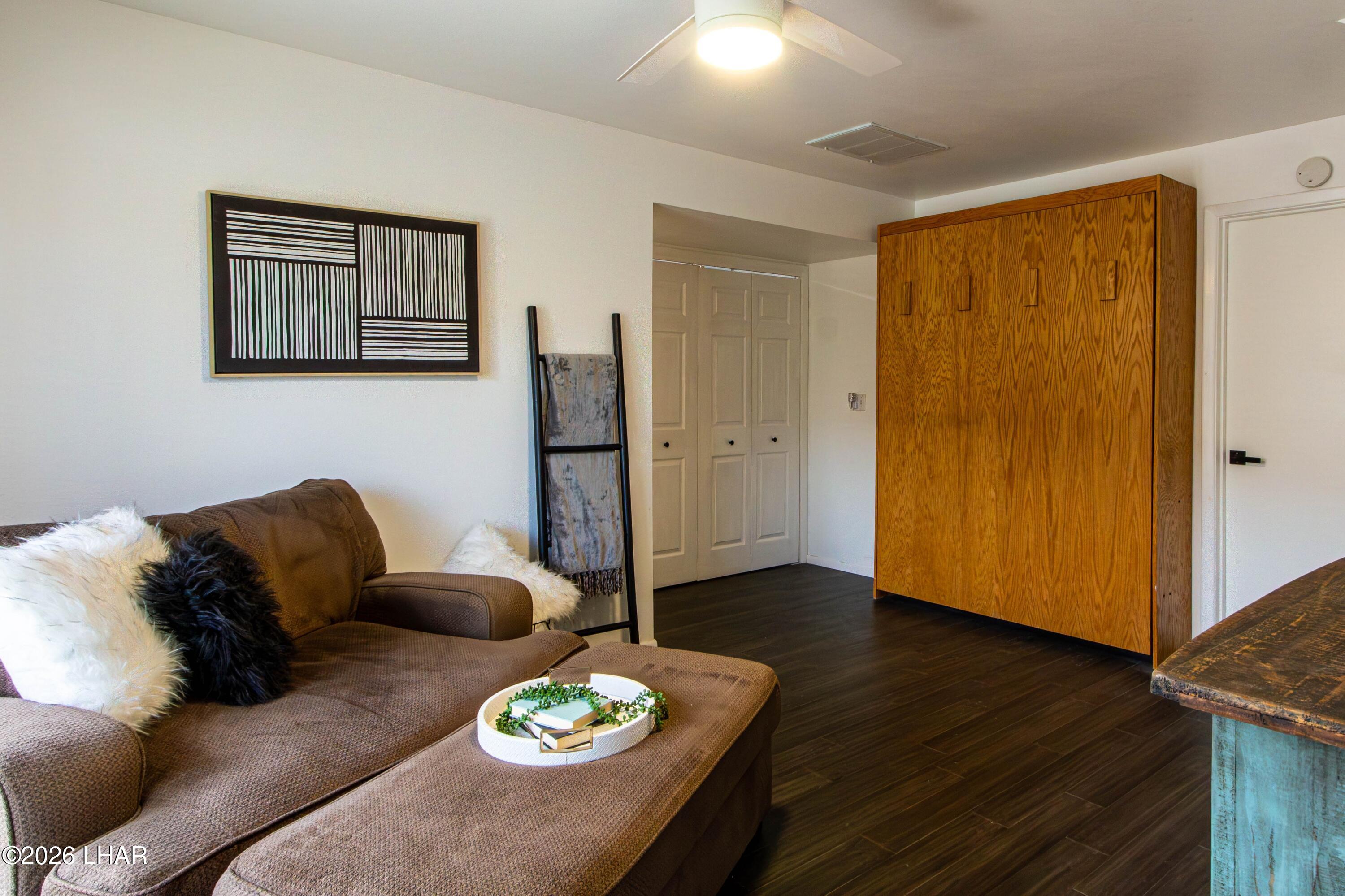 2121 Magnolia Dr #16