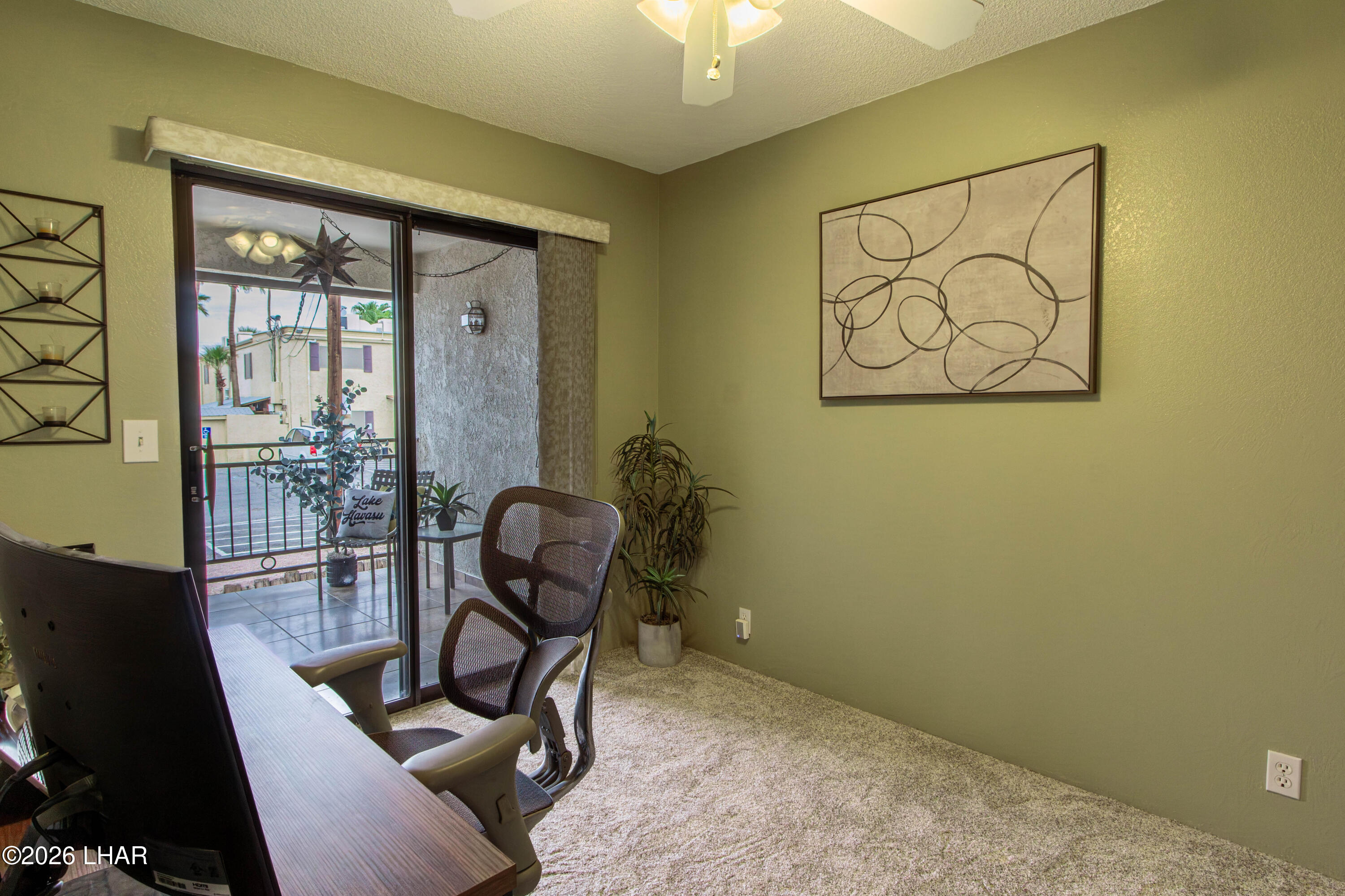 2121 Magnolia Dr #16