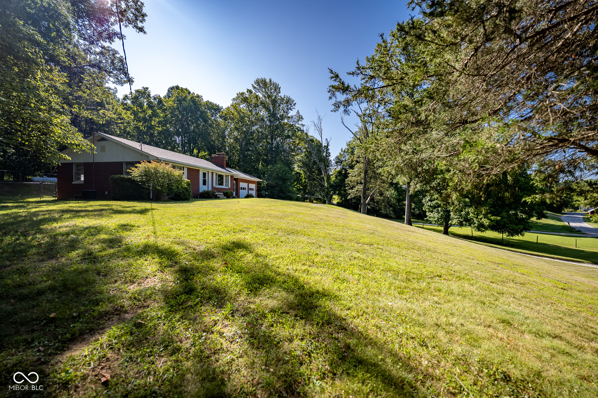 669 S County Road 525 E