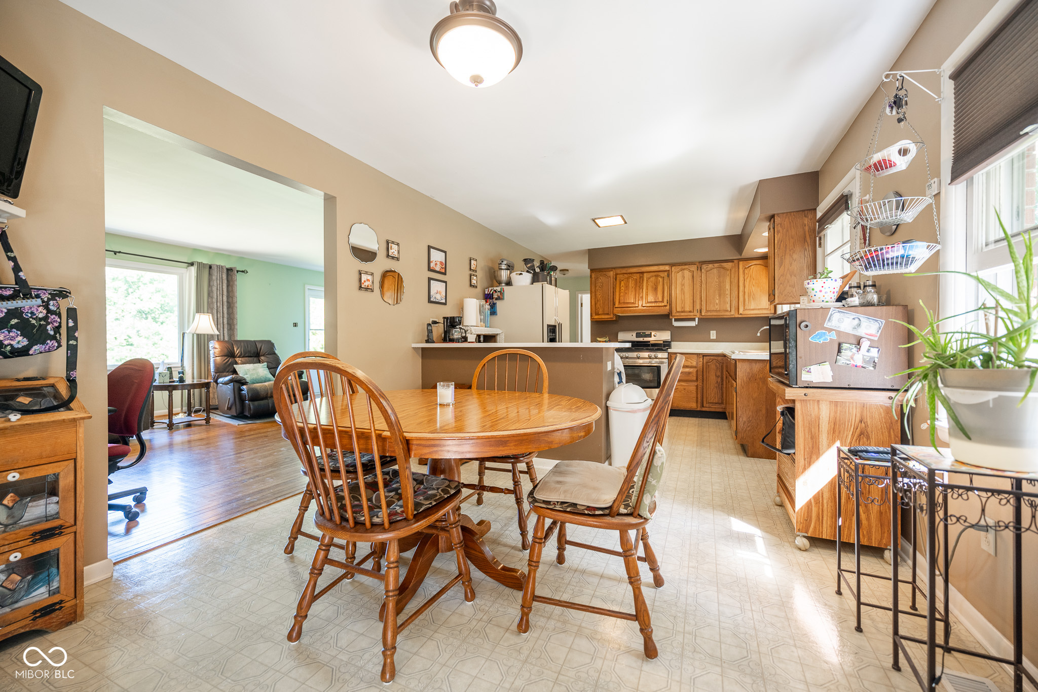 669 S County Road 525 E