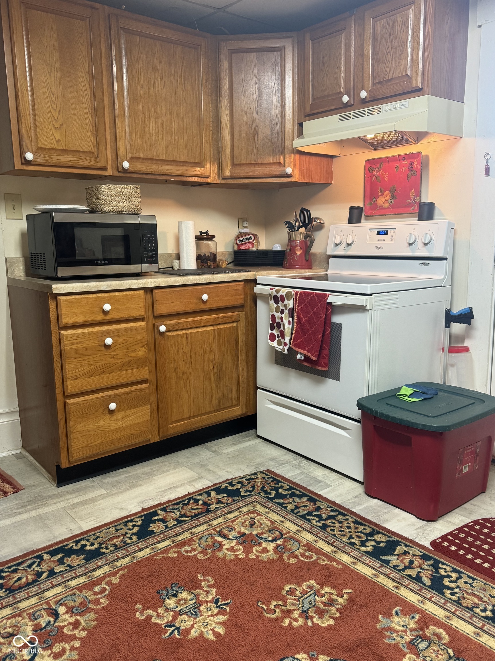 462 W Broadway Street