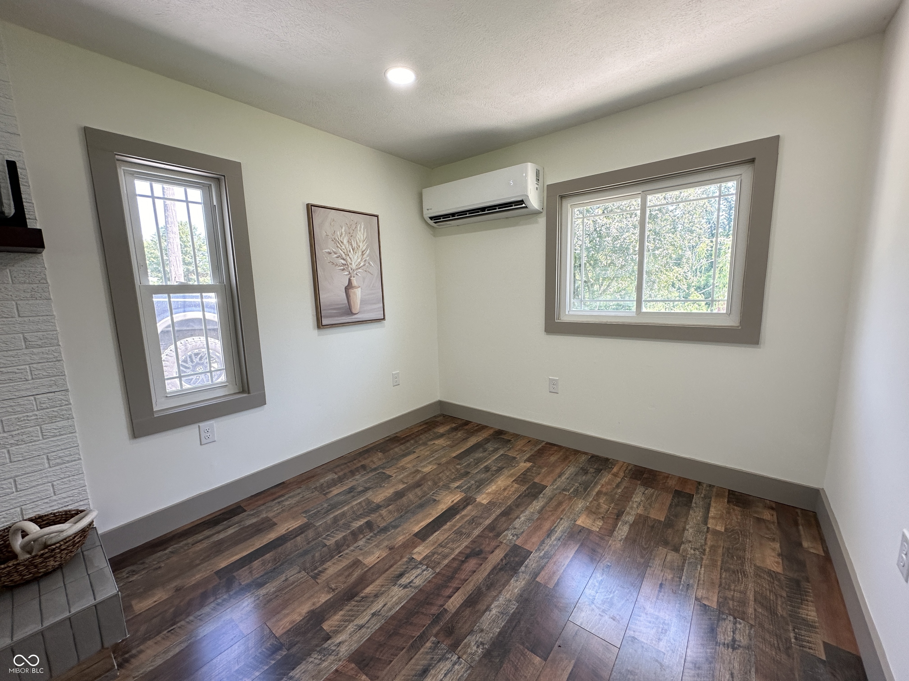 4083 S County Road 300 W