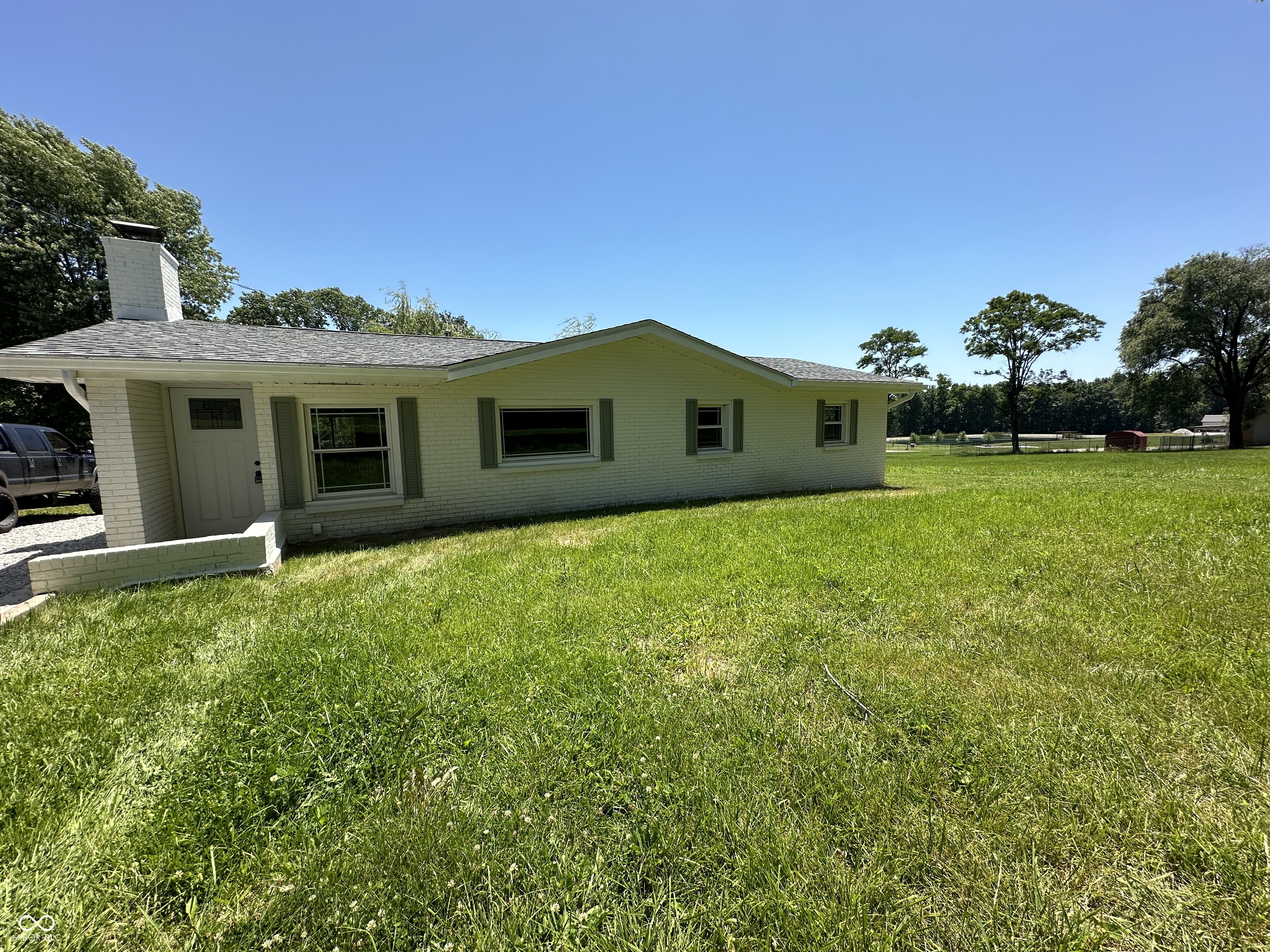 4083 S County Road 300 W