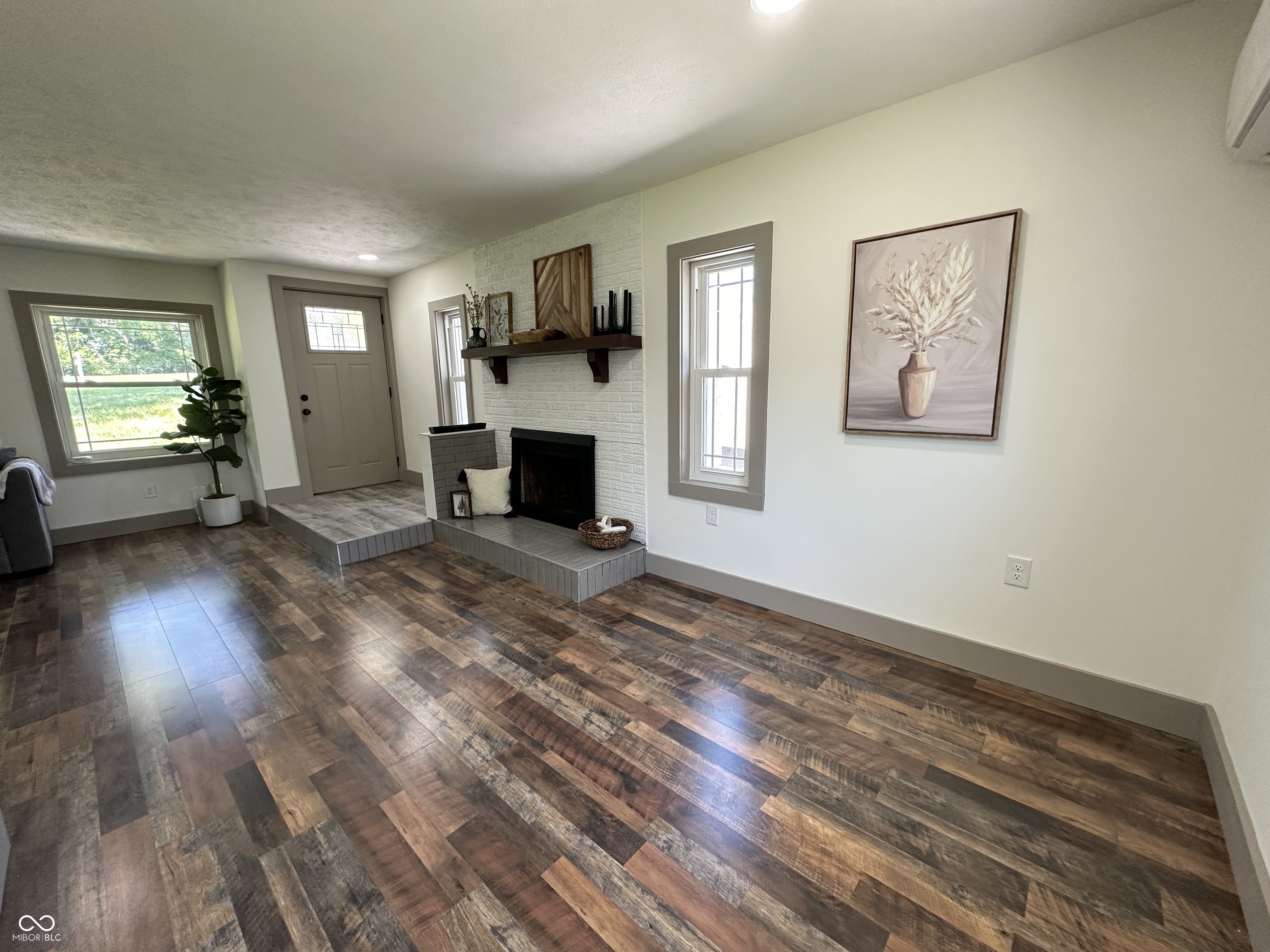4083 S County Road 300 W