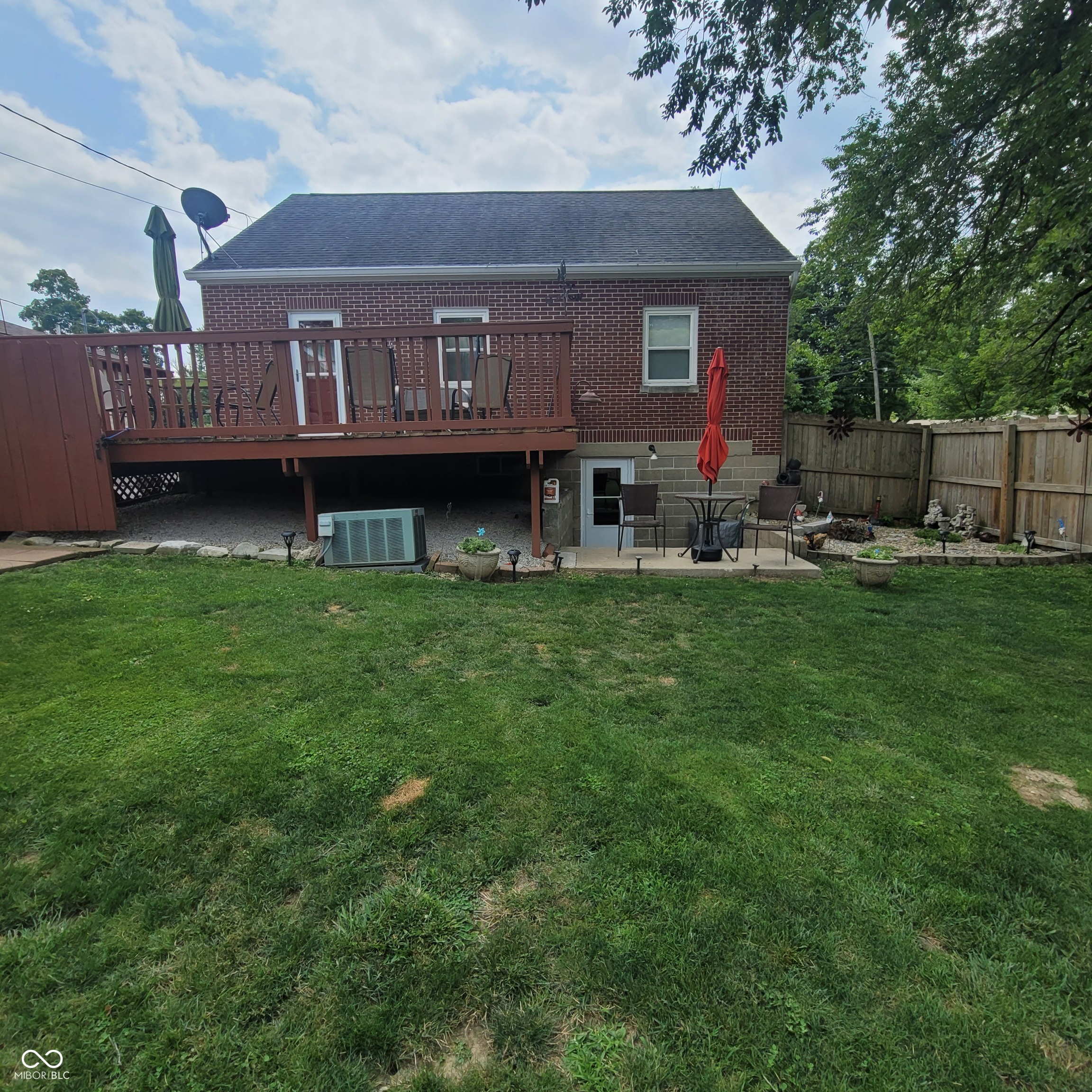 33 Sunset Drive