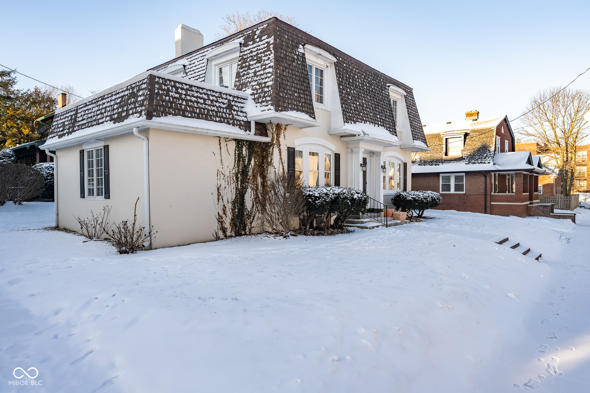 412 E Walnut Street