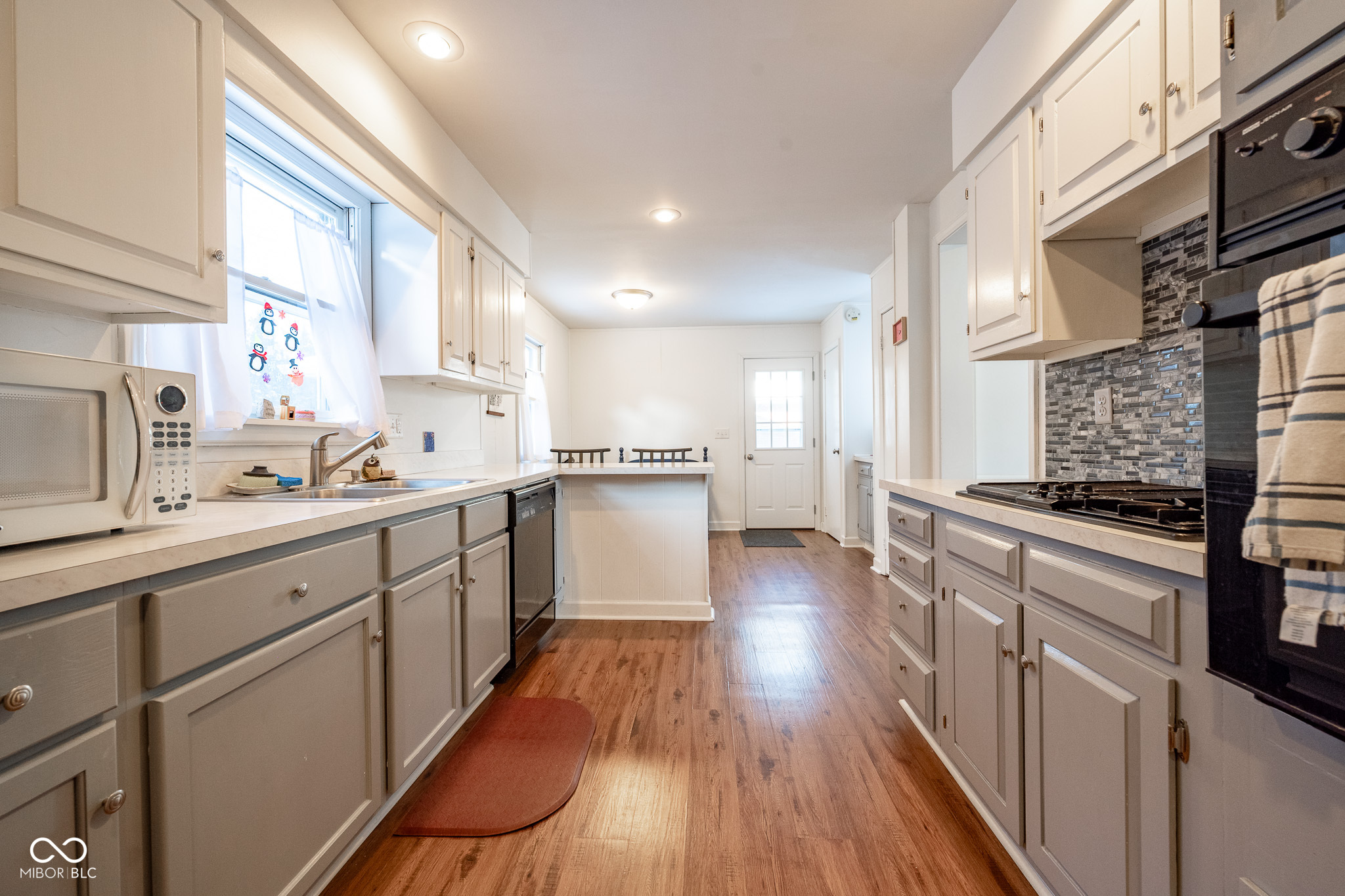 412 E Walnut Street