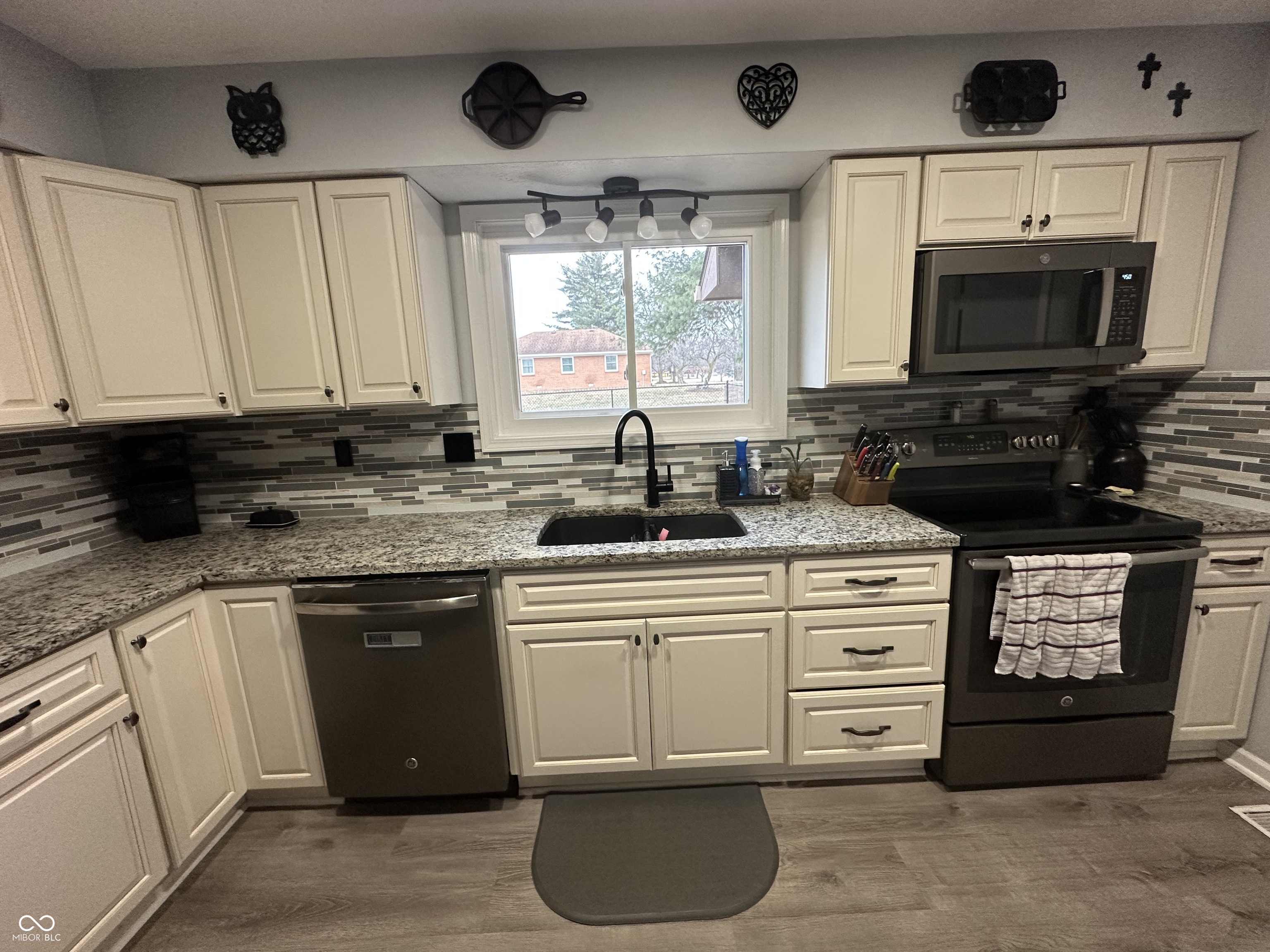 1130 W State Road 42