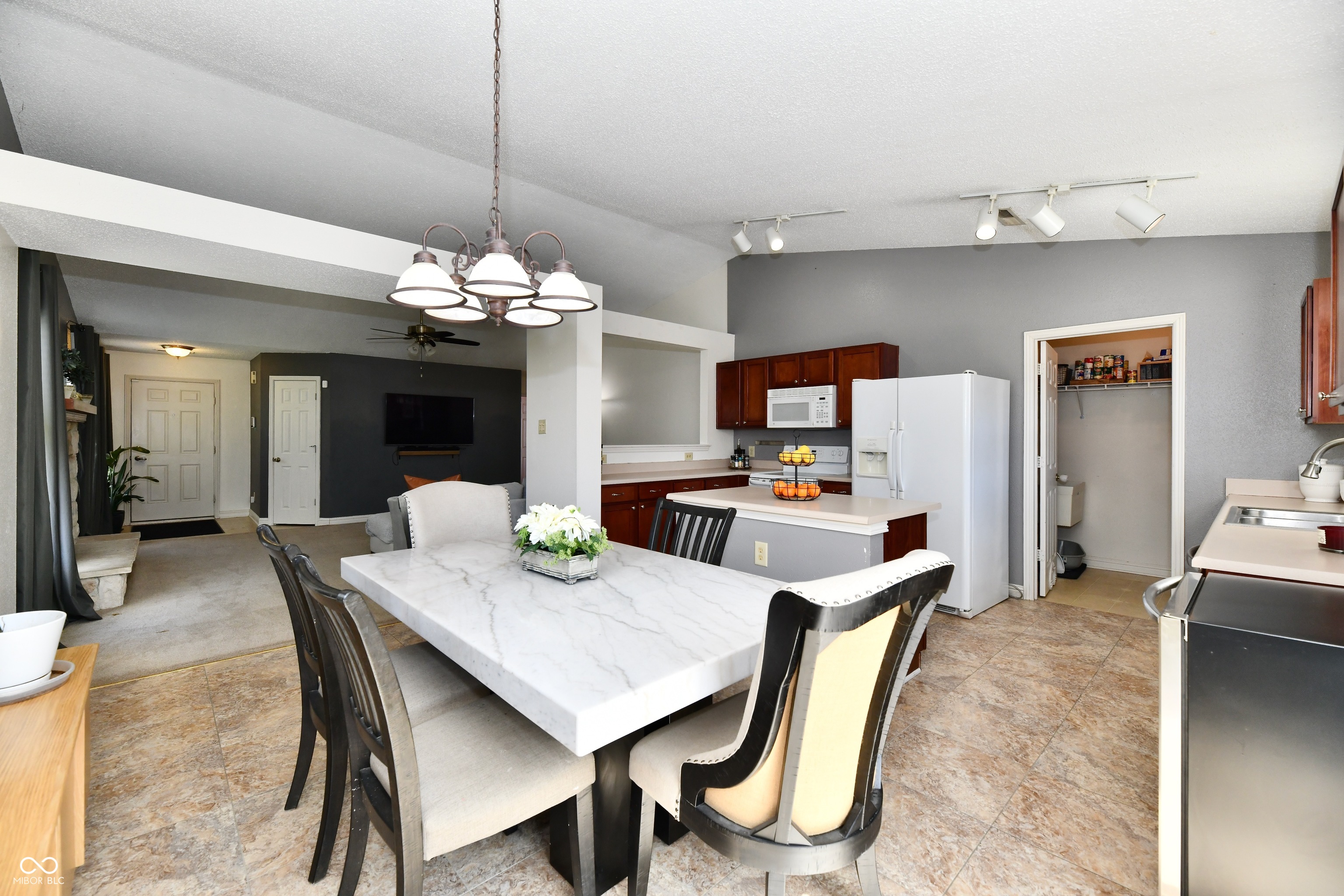 8857 Limberlost Court