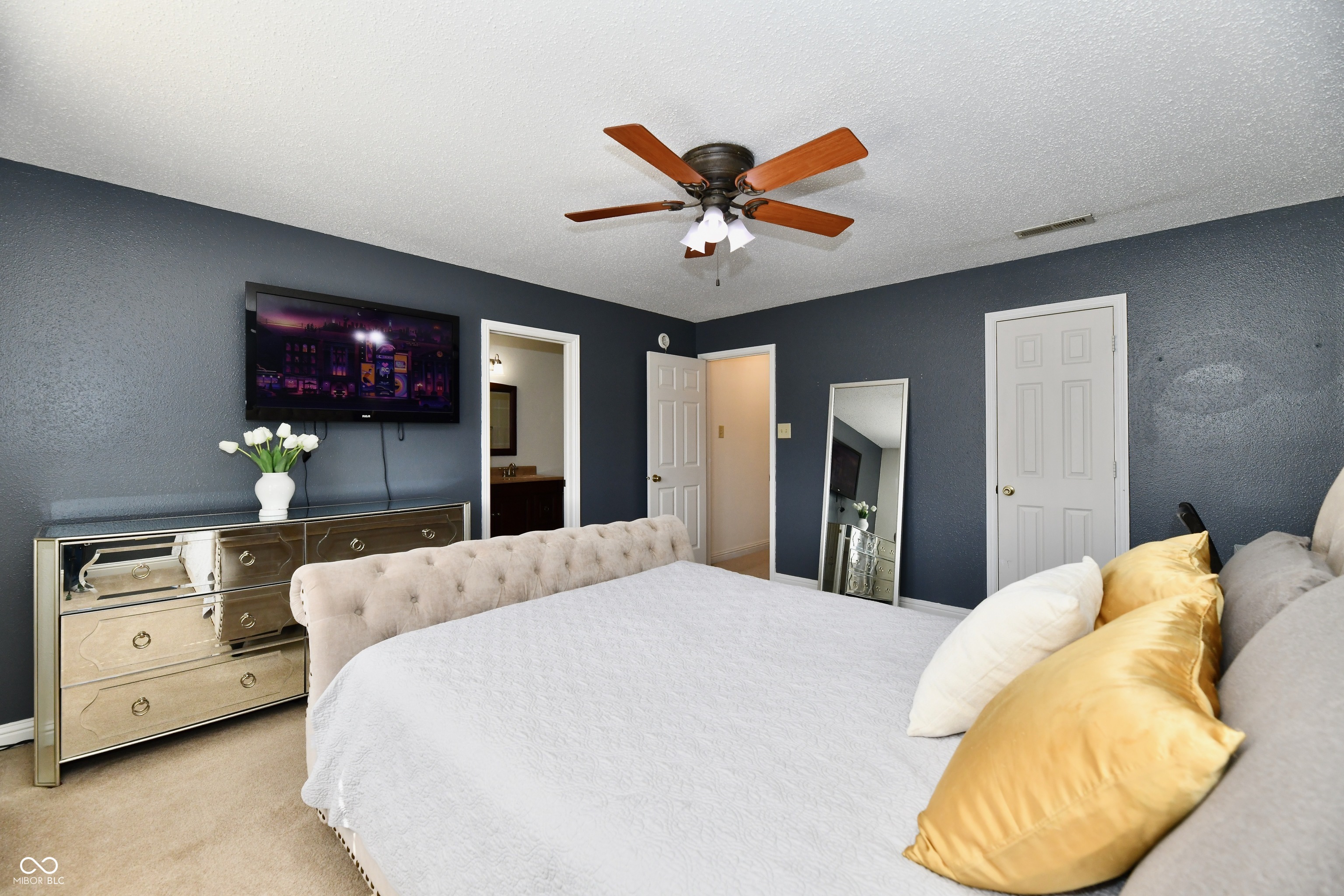 8857 Limberlost Court