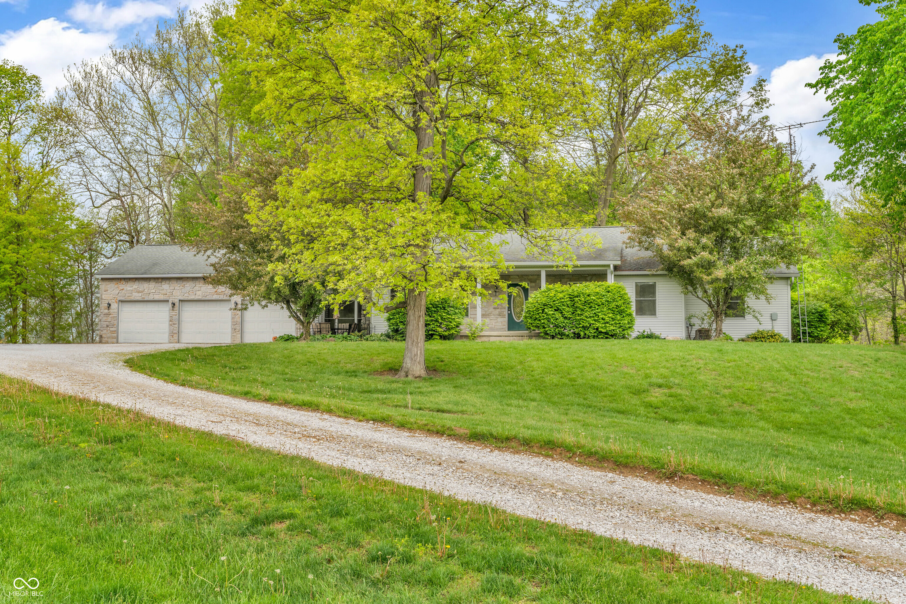10154 S County Road 10 E