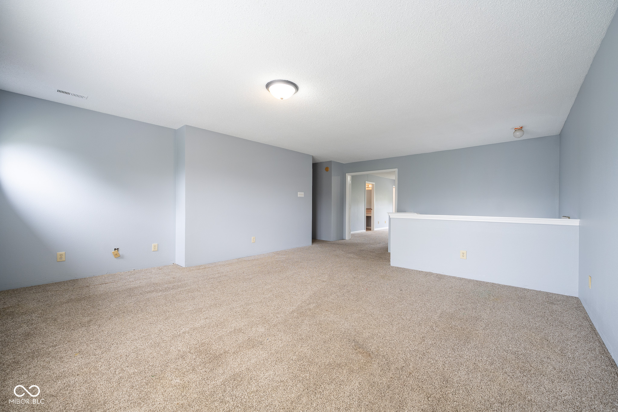 5422 Portman Drive