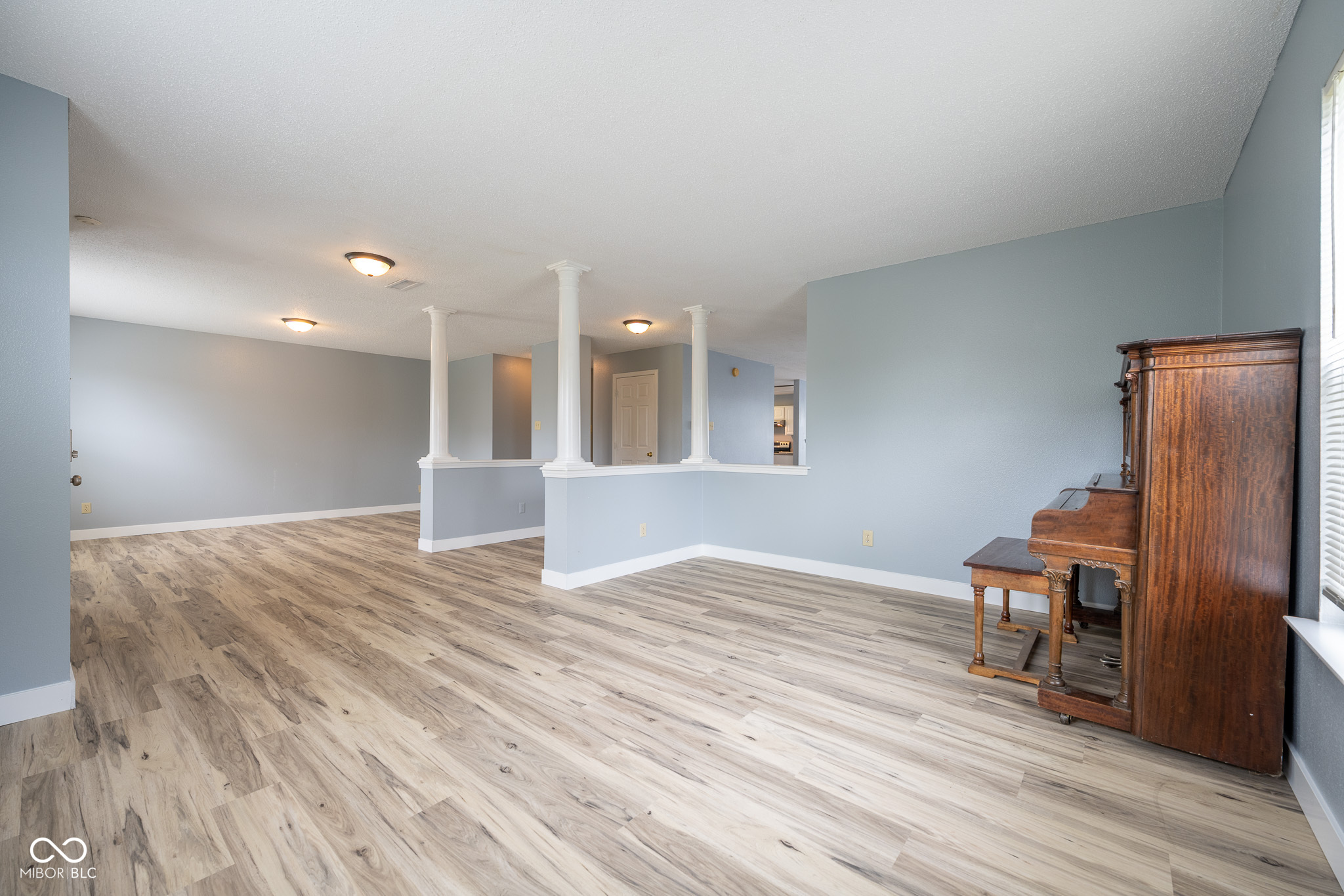 5422 Portman Drive