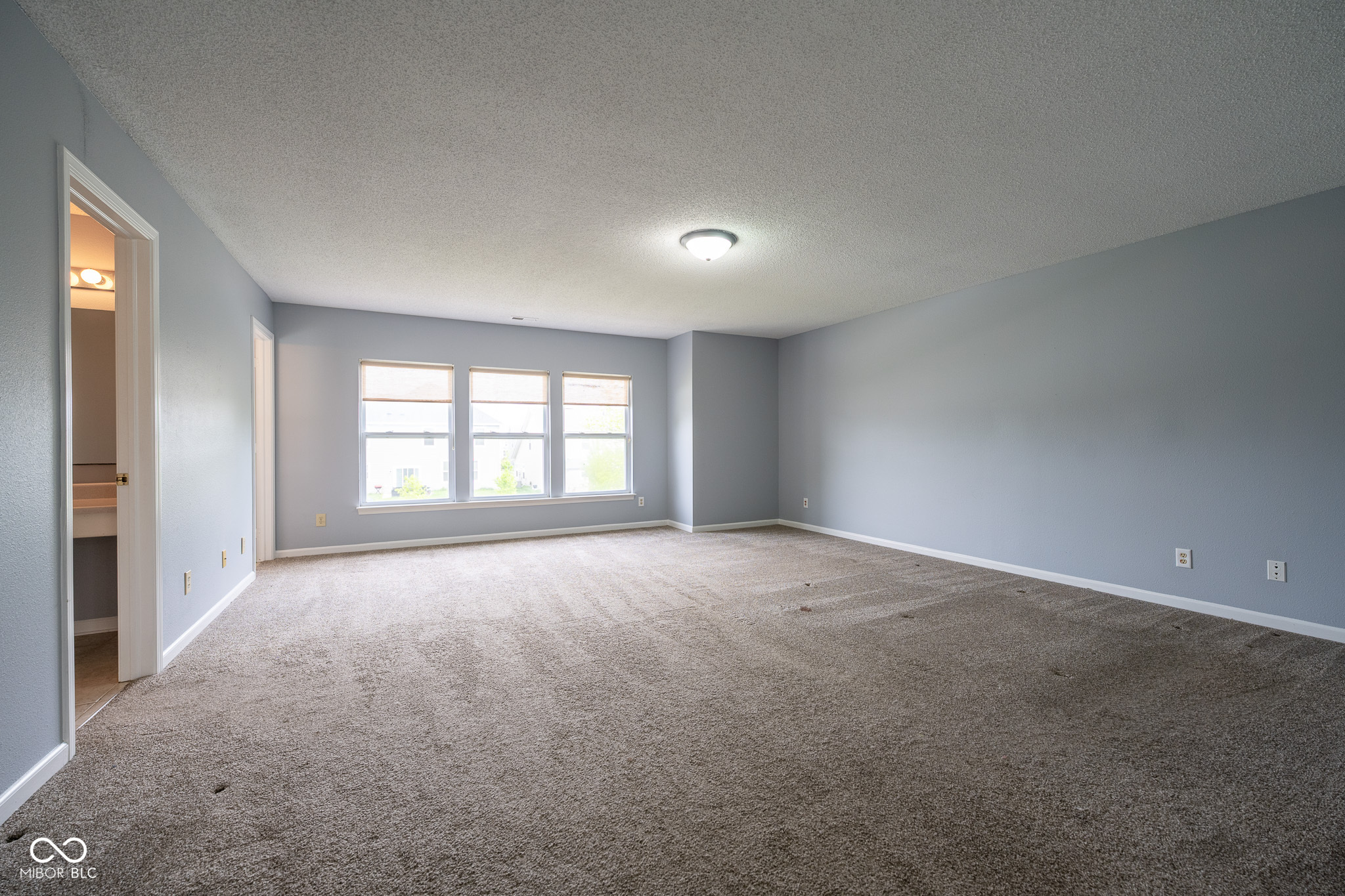 5422 Portman Drive