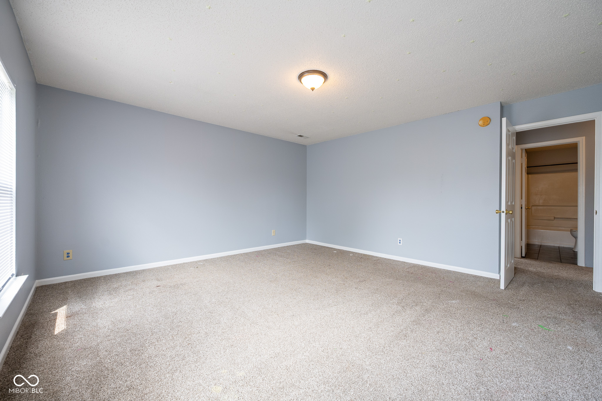 5422 Portman Drive