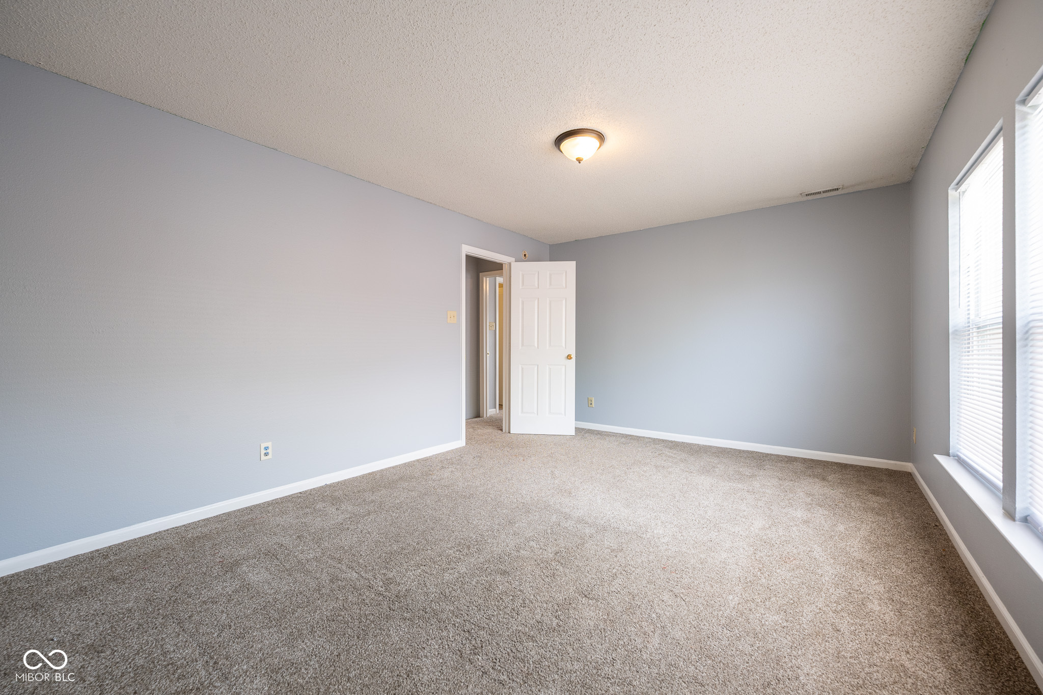 5422 Portman Drive