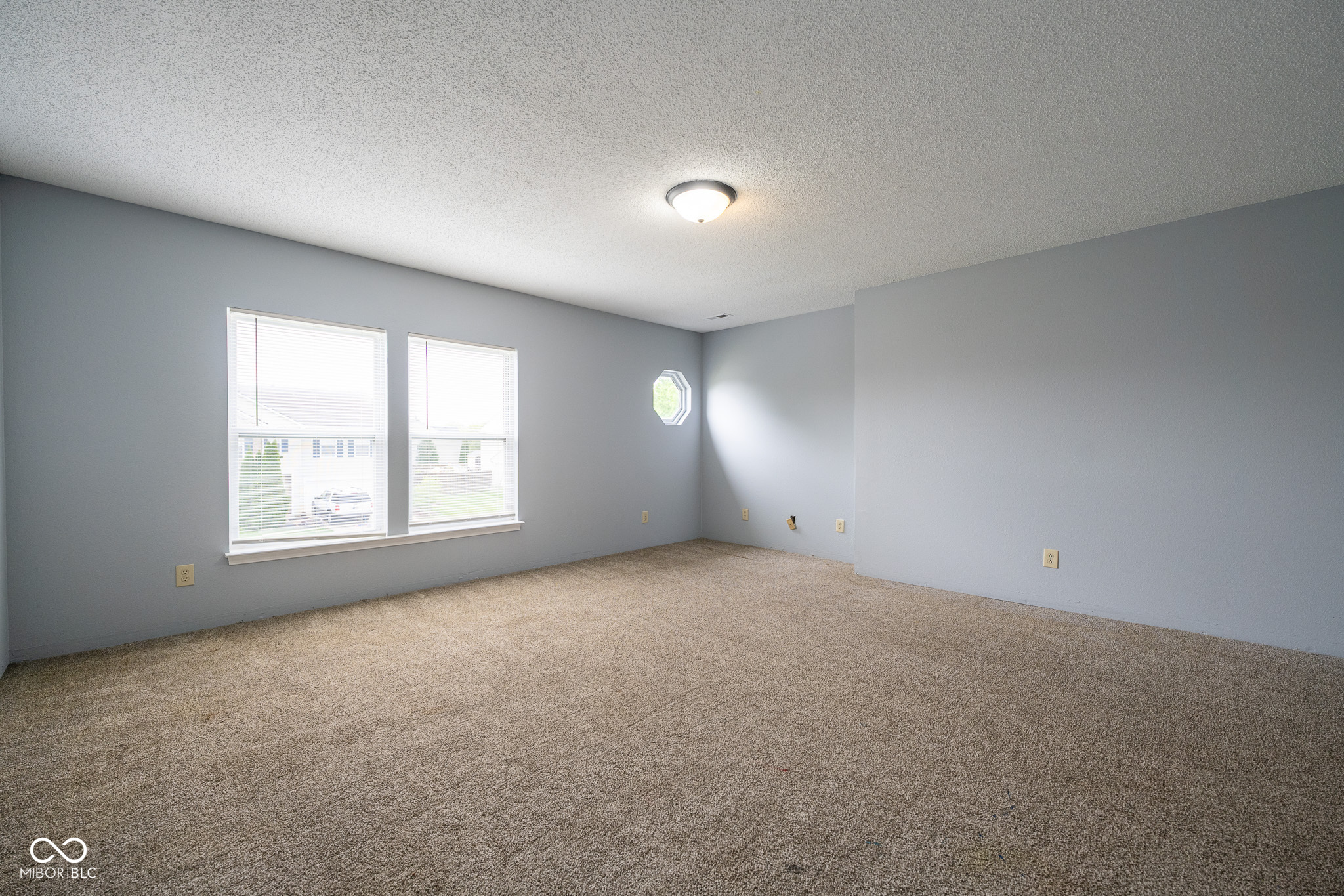 5422 Portman Drive