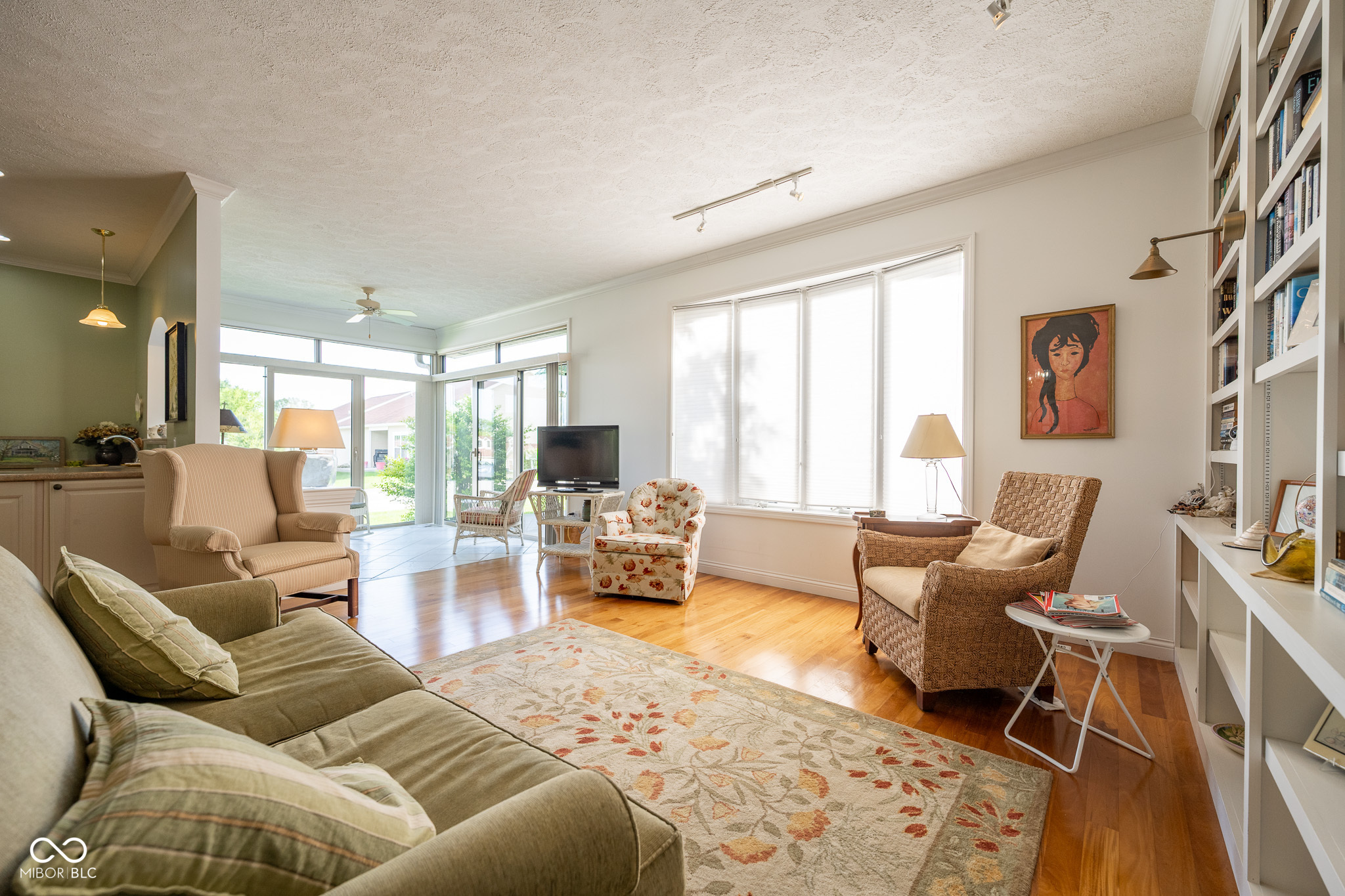 476 Glenview Drive