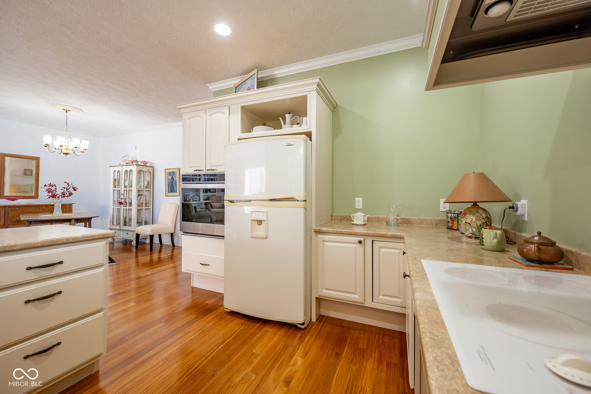 476 Glenview Drive