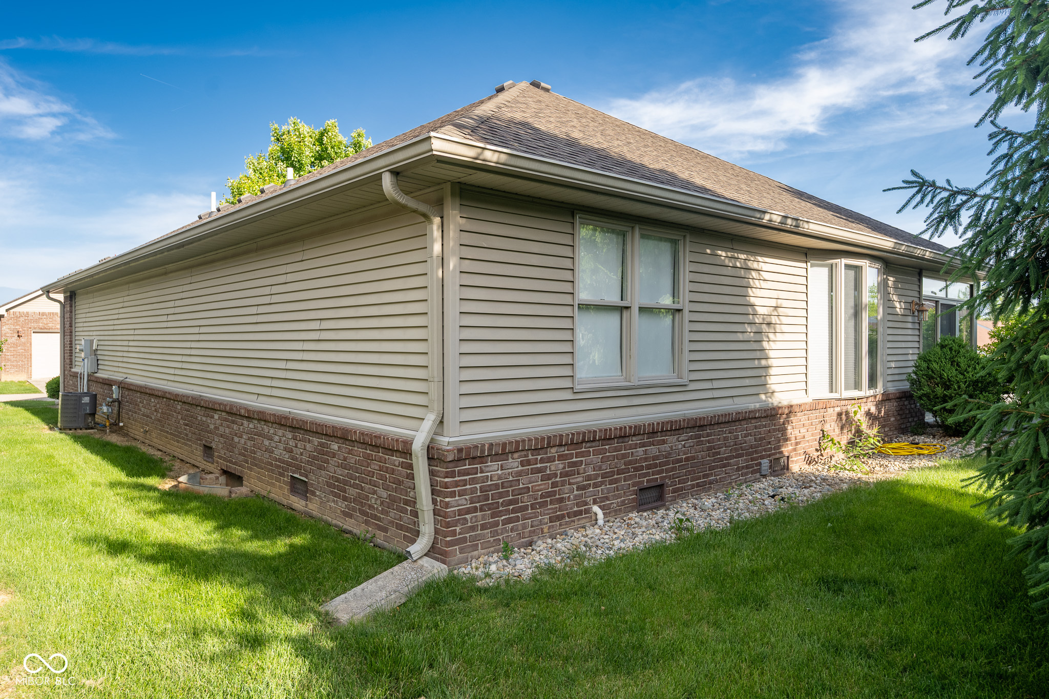 476 Glenview Drive