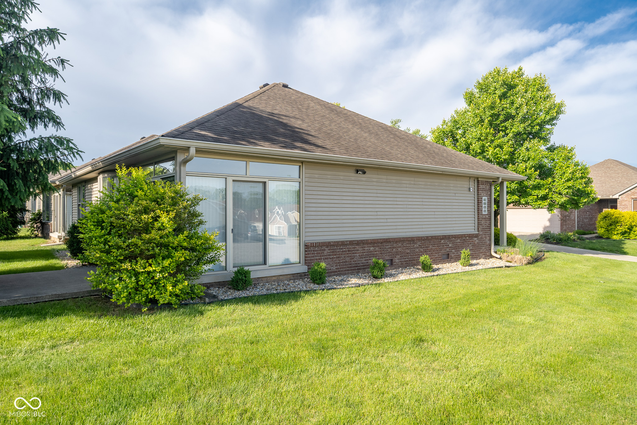 476 Glenview Drive