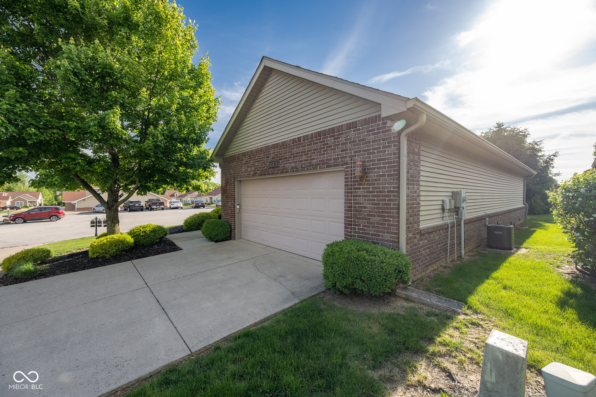 476 Glenview Drive