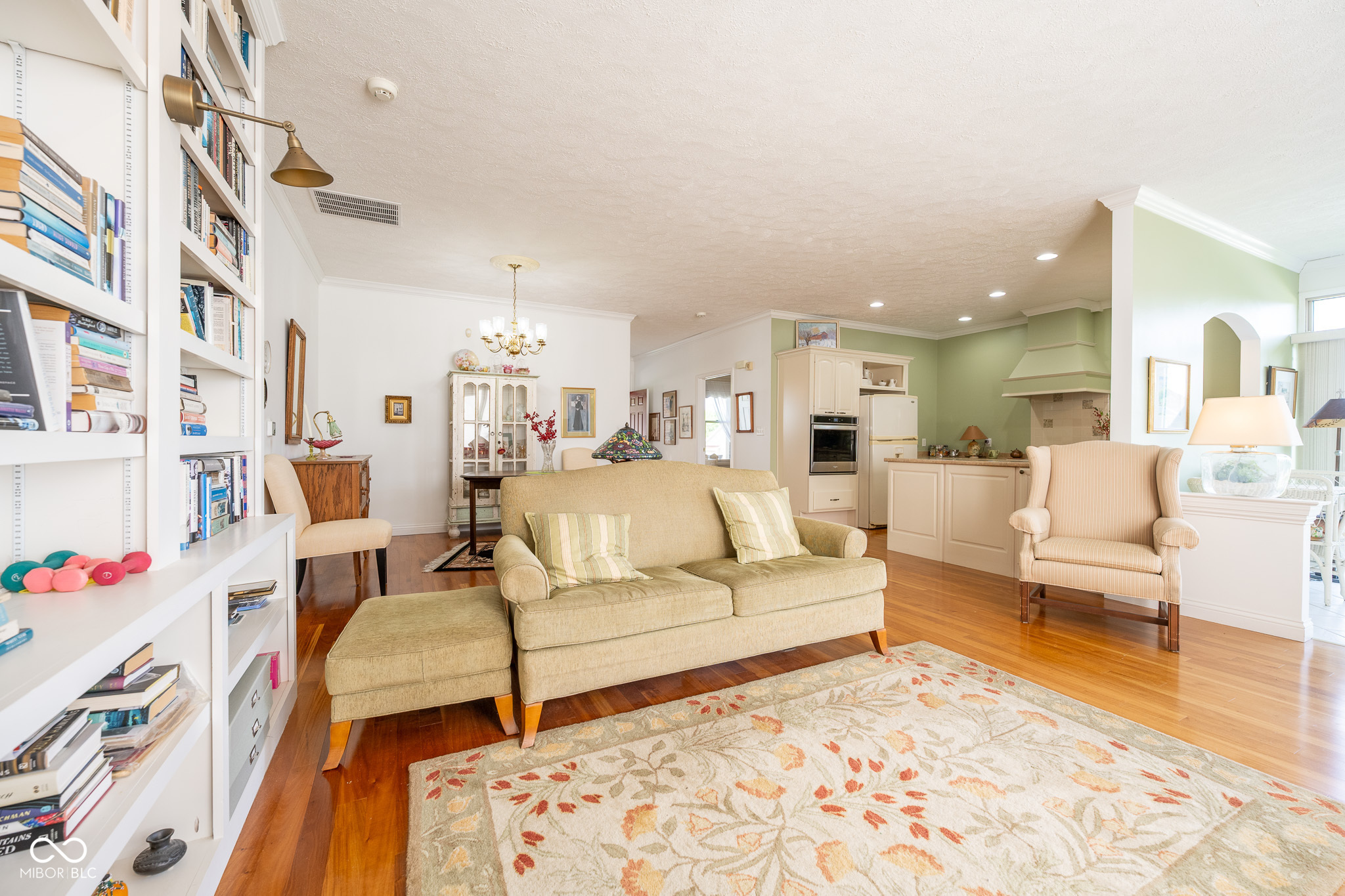 476 Glenview Drive