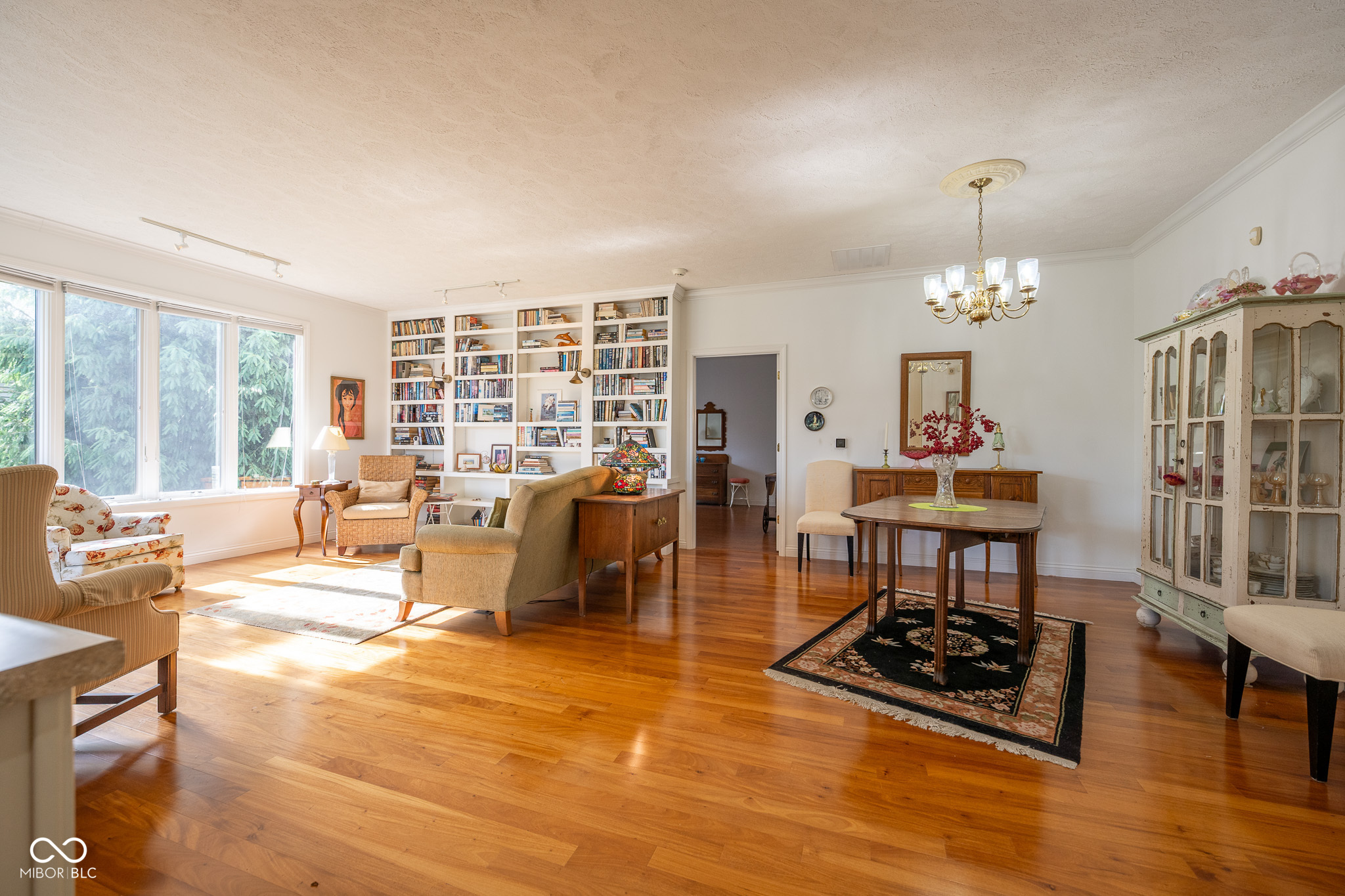 476 Glenview Drive