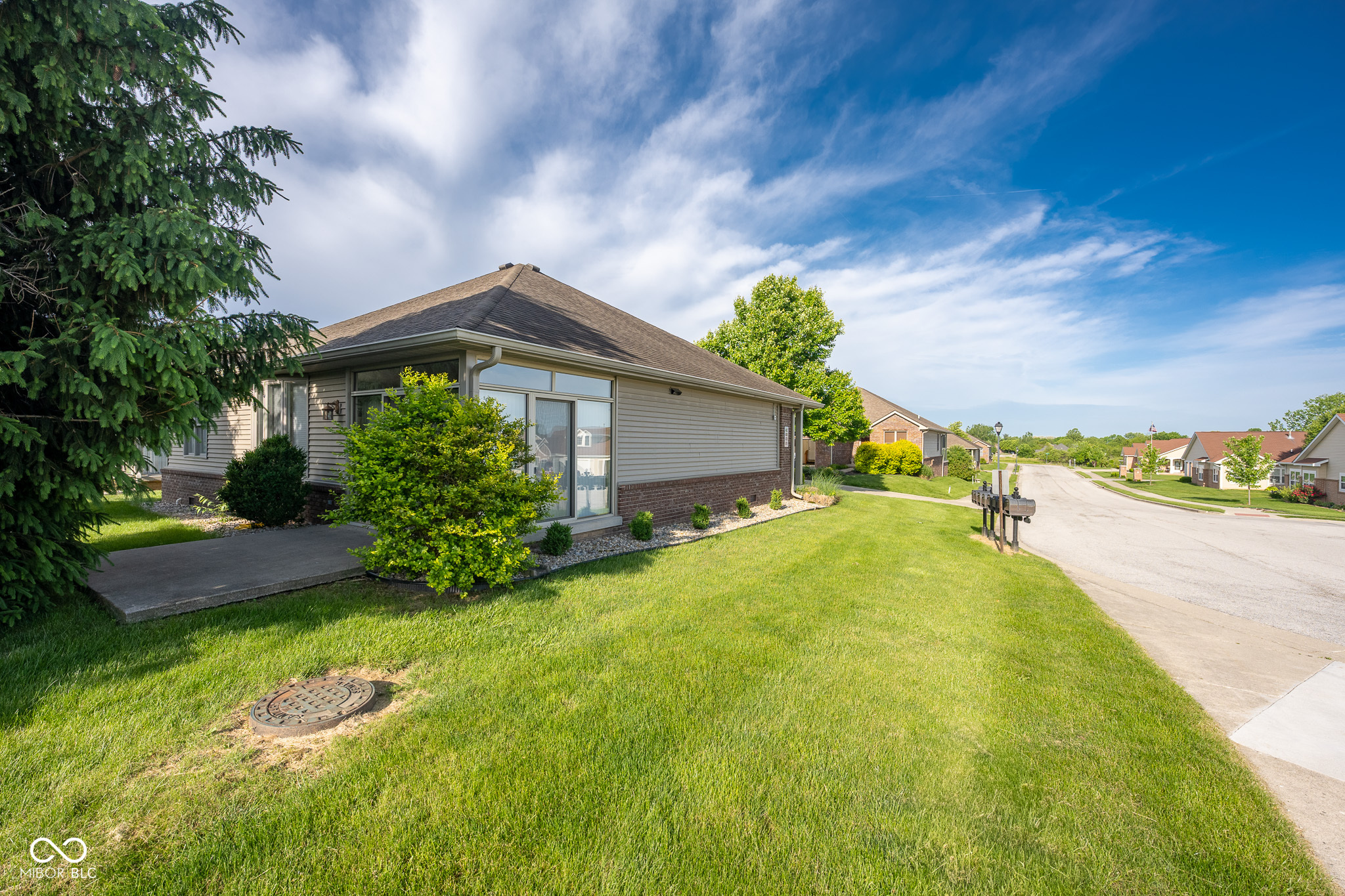 476 Glenview Drive