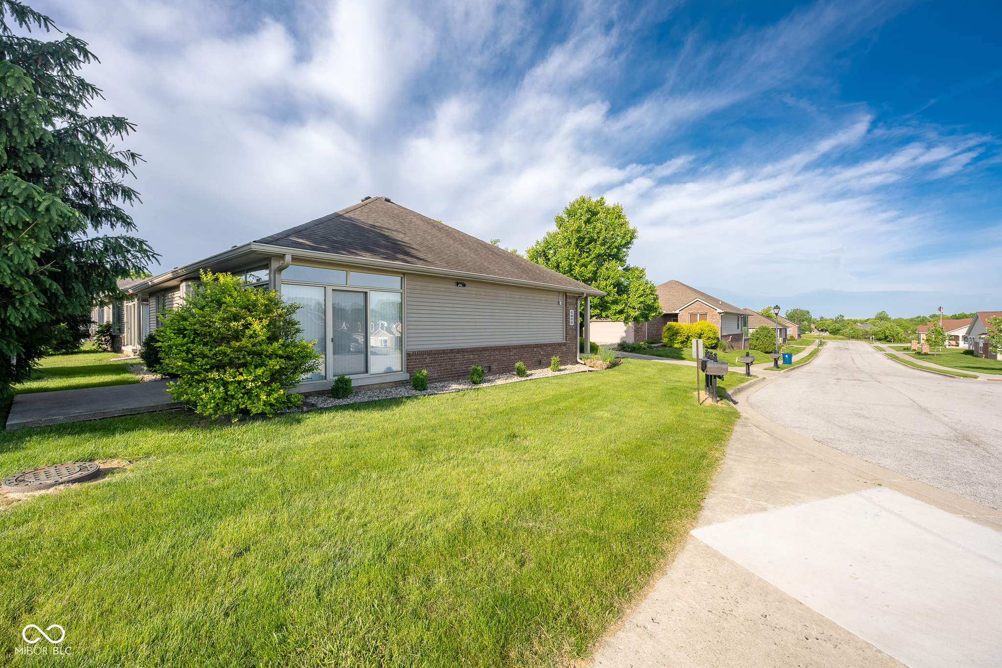 476 Glenview Drive
