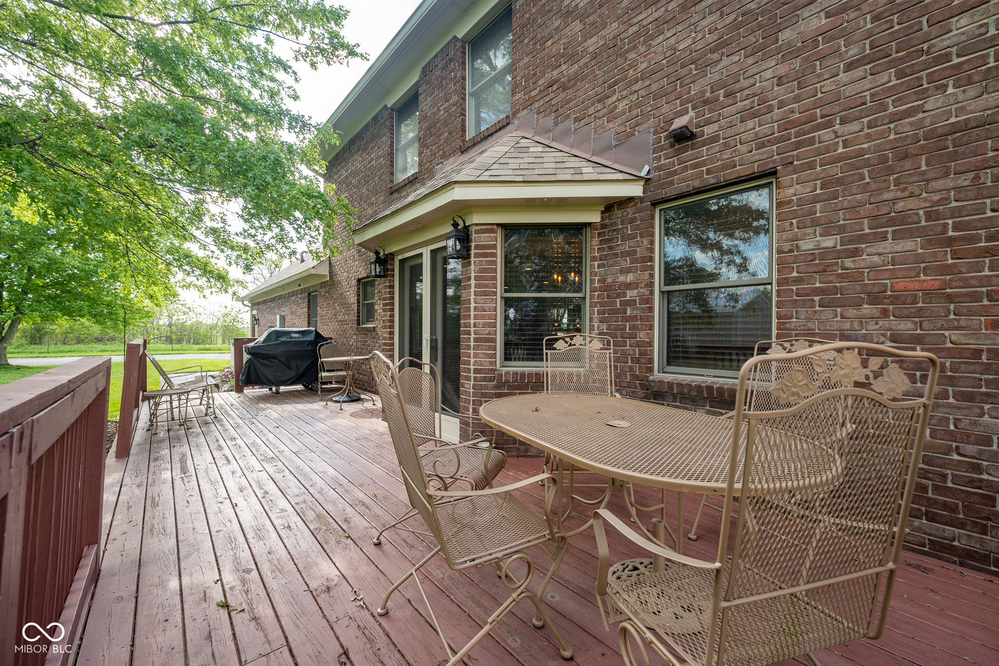 2221 W County Road 500 N