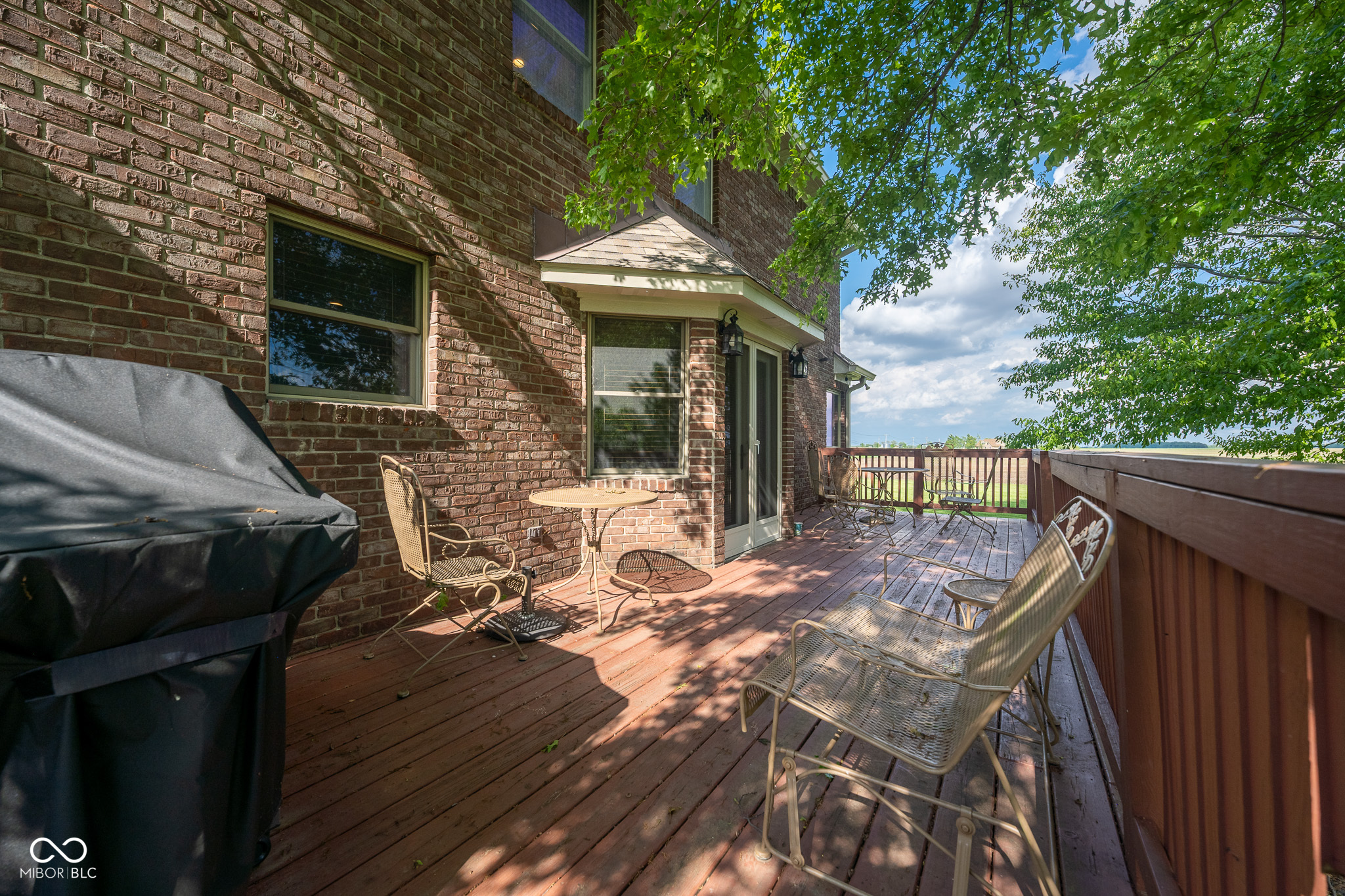 2221 W County Road 500 N