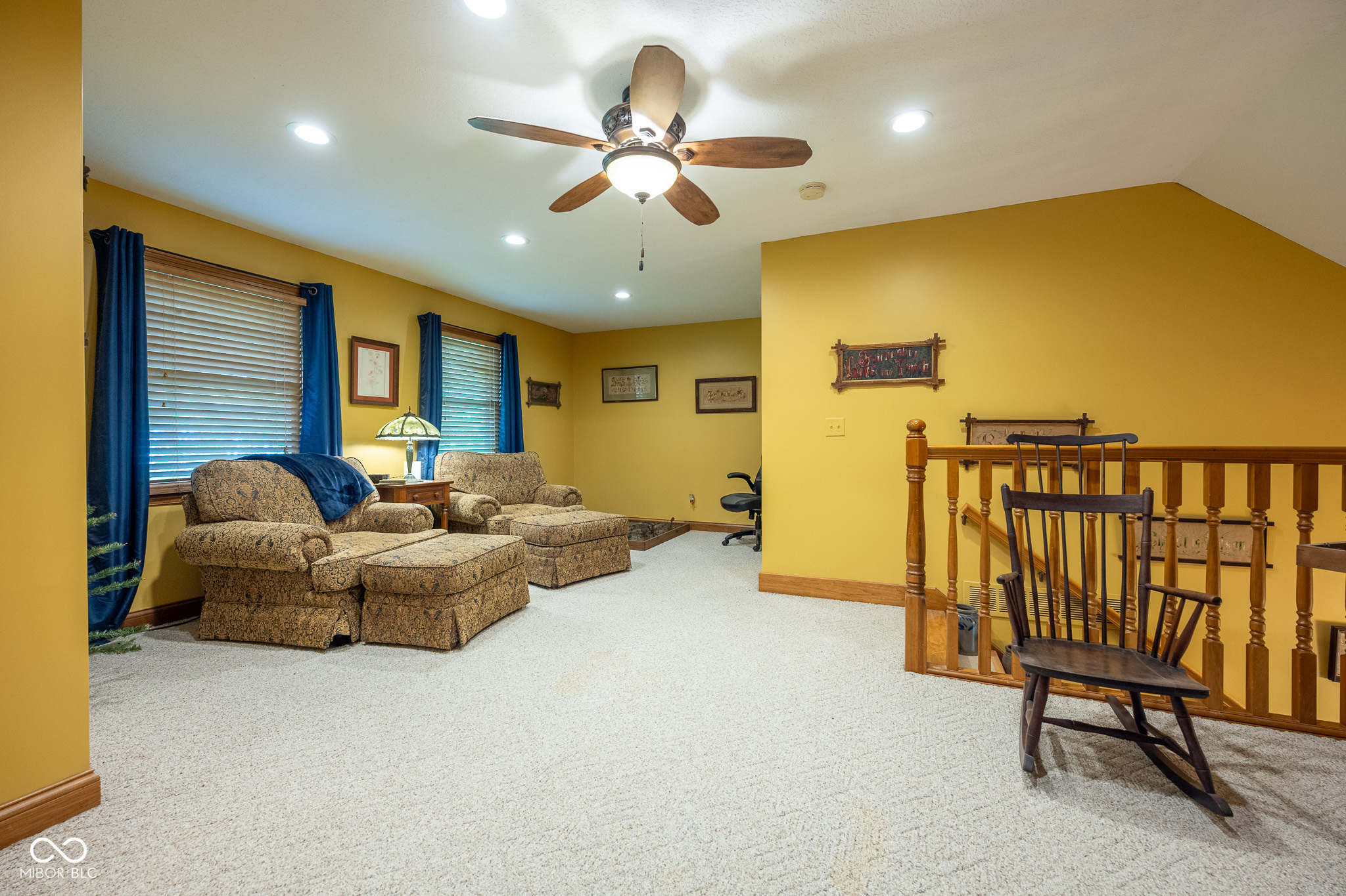 2221 W County Road 500 N