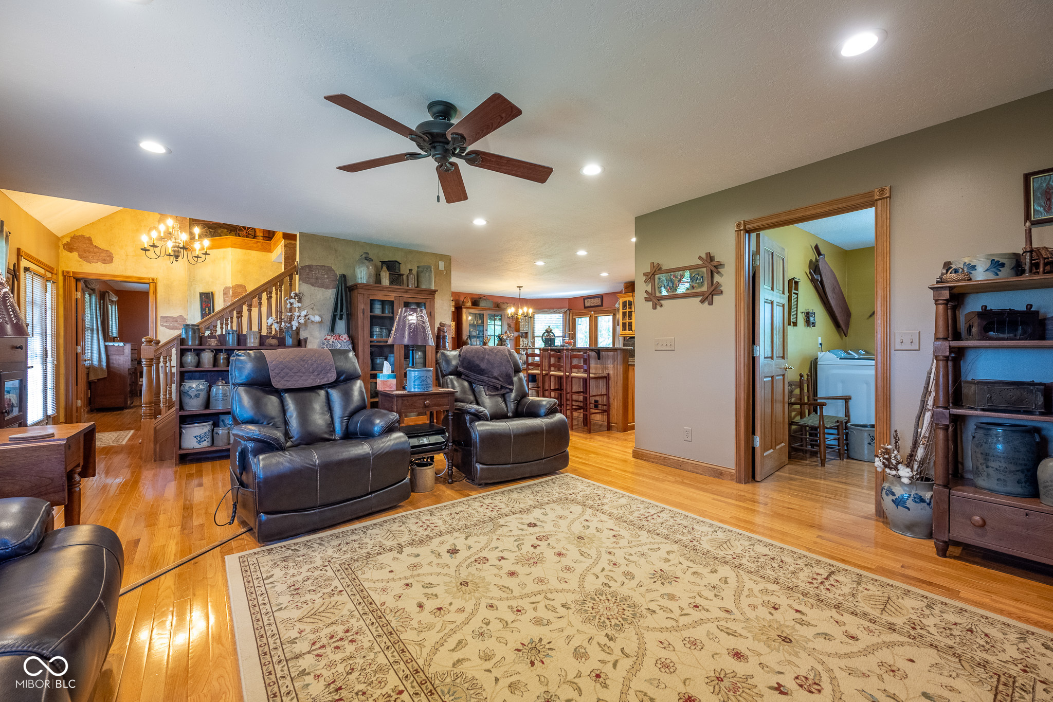 2221 W County Road 500 N