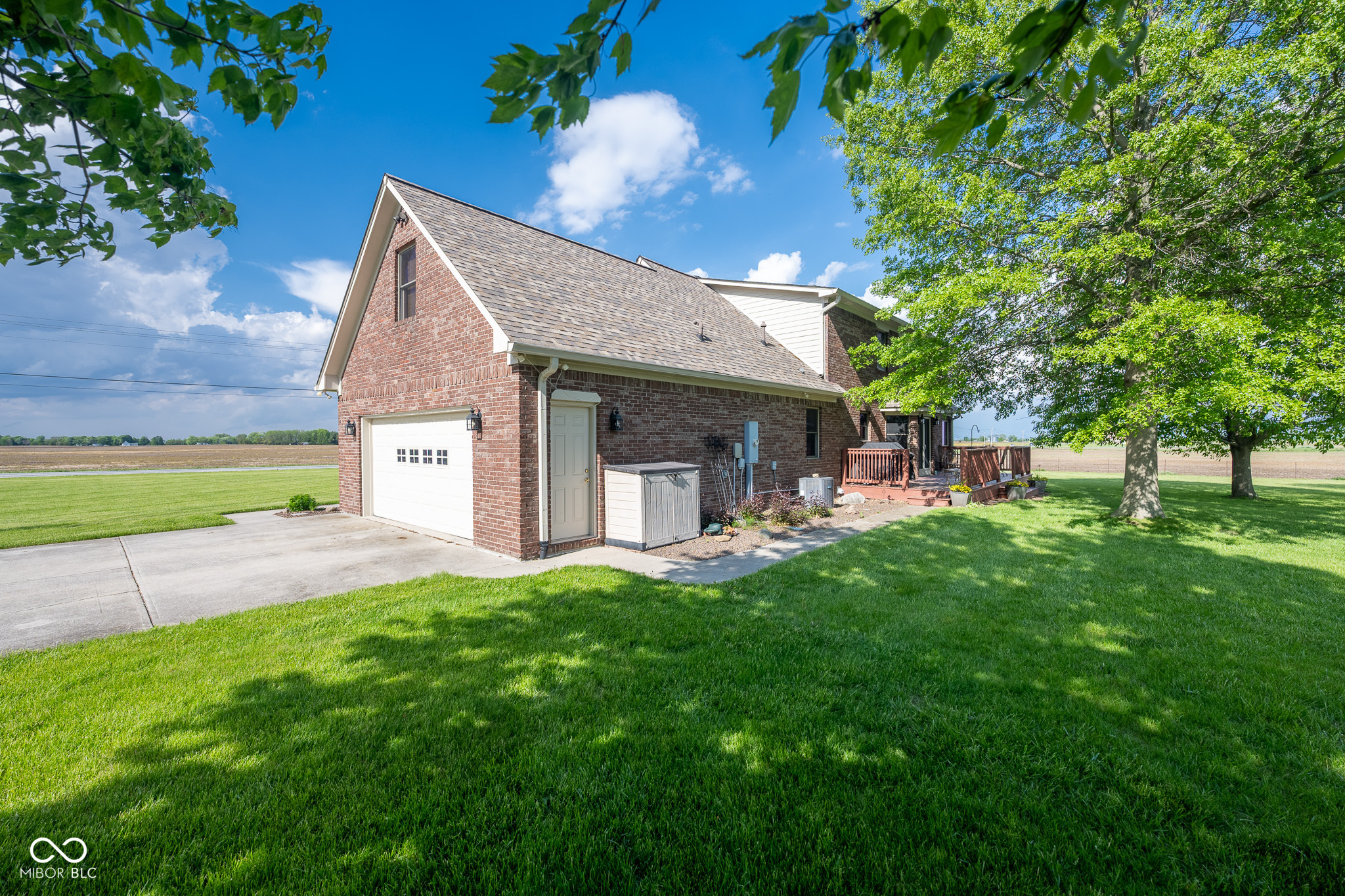 2221 W County Road 500 N