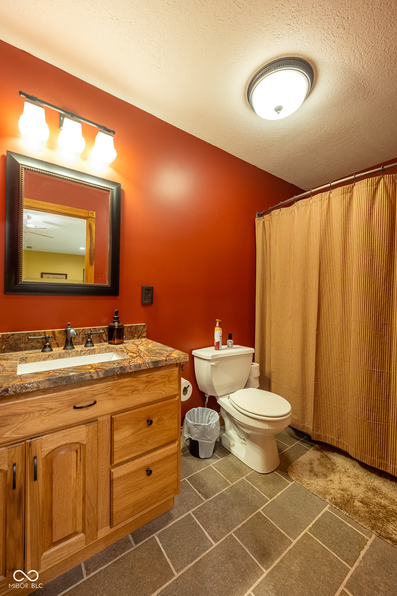 2221 W County Road 500 N