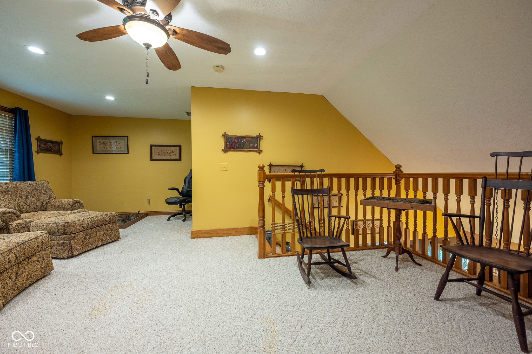 2221 W County Road 500 N