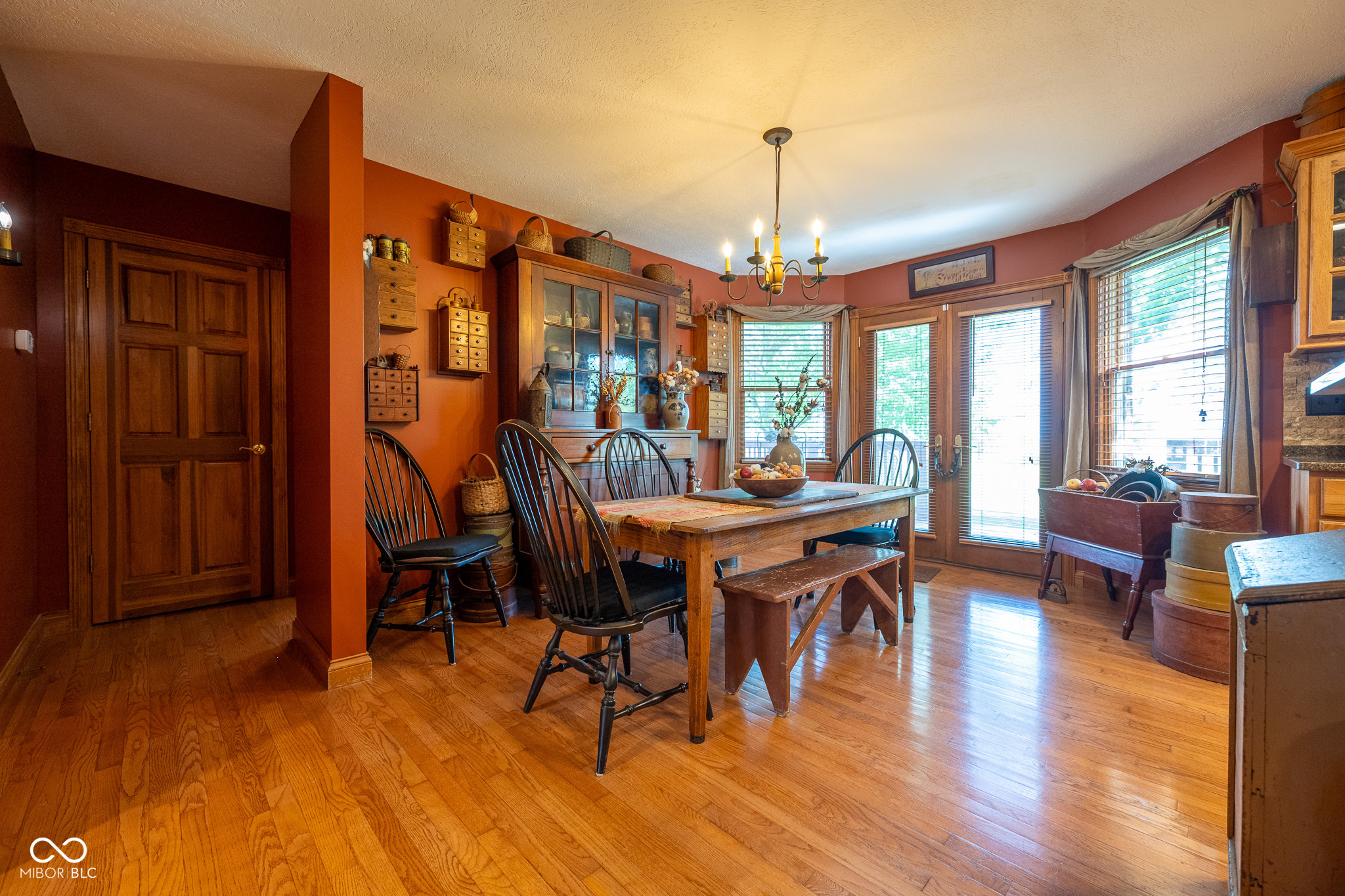 2221 W County Road 500 N