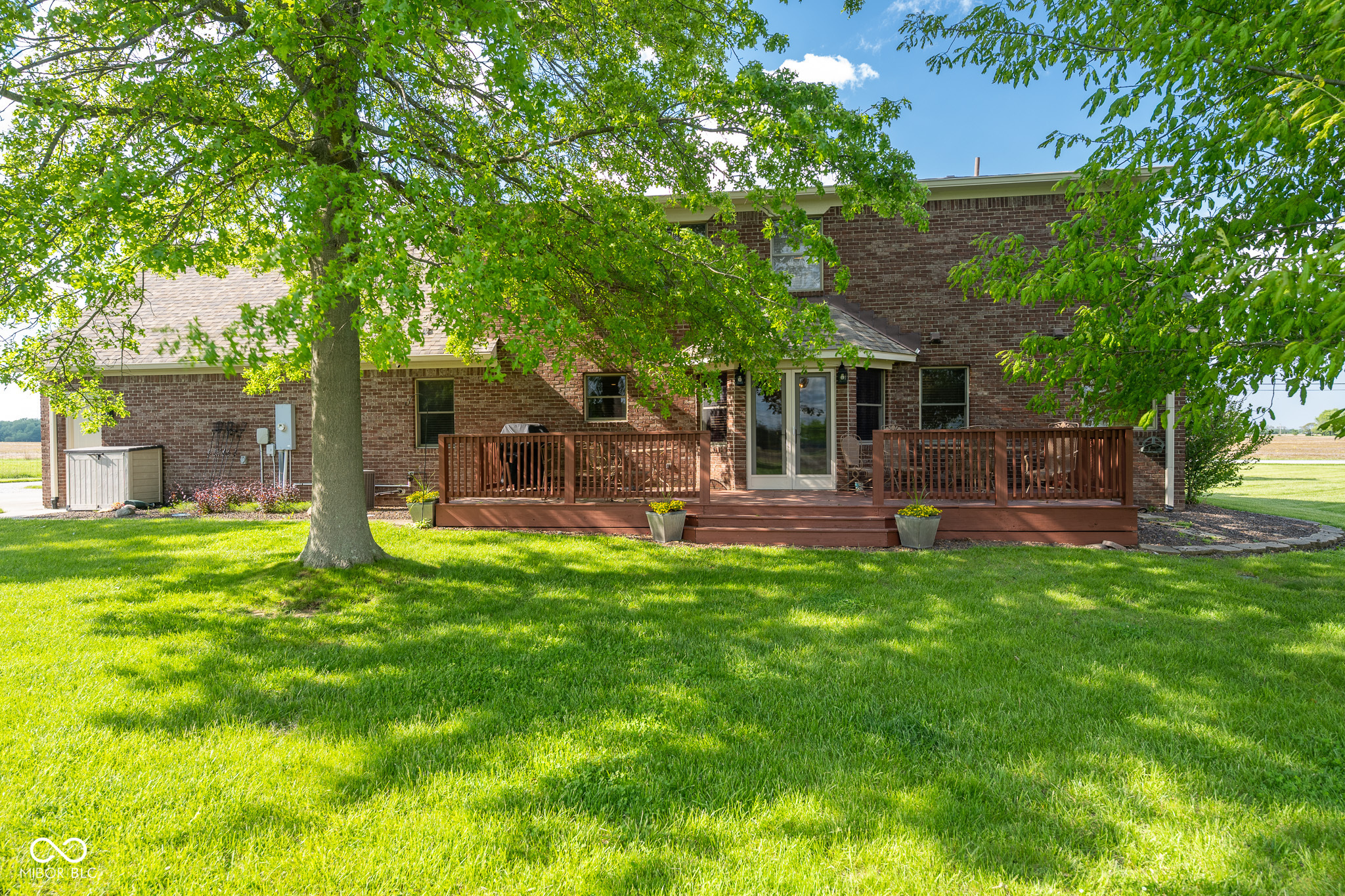 2221 W County Road 500 N