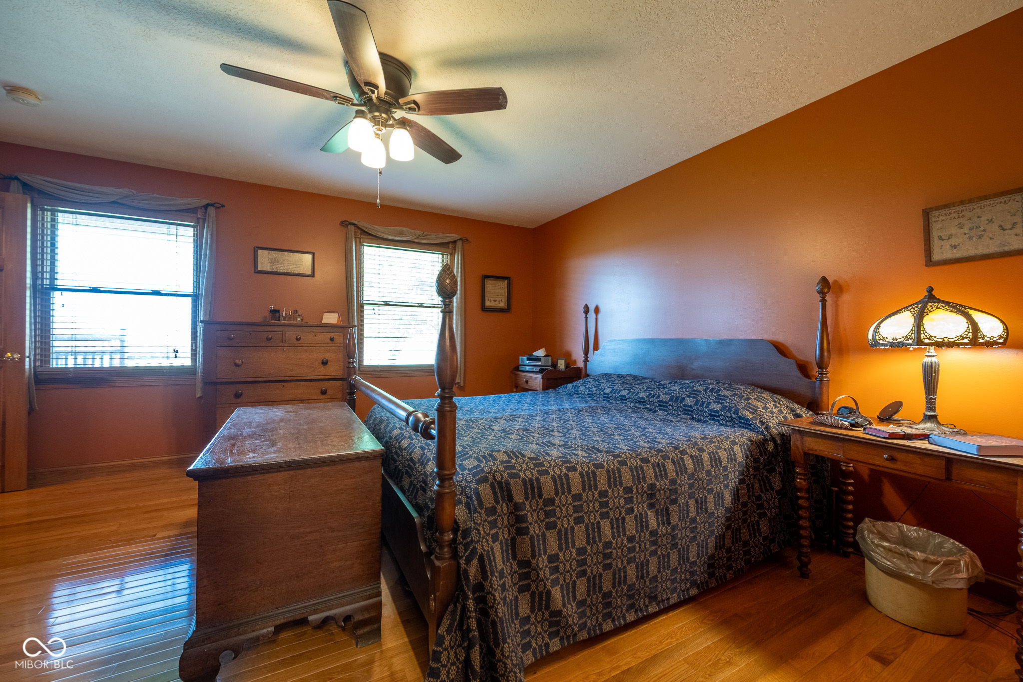 2221 W County Road 500 N